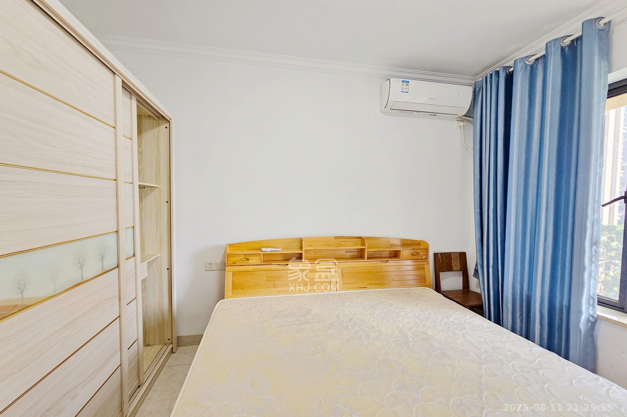 明昇壹城(明昇时代广场)一期 3室2厅1卫 130.0万 明昇壹城(明昇时代广场)一期 3室2厅1卫 130.0万卧室