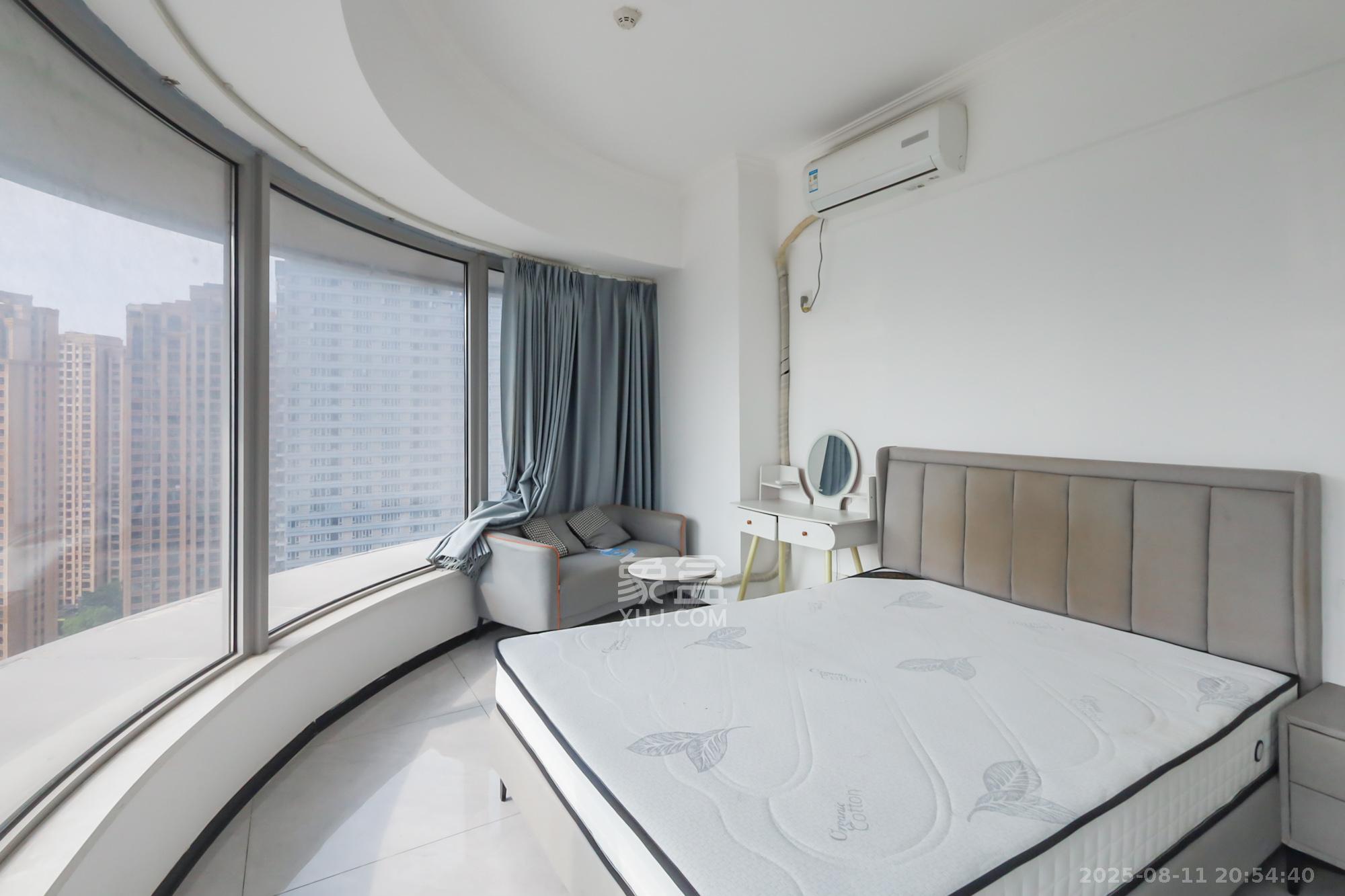 保利天禧EF区  1室1厅1卫    41.0万 保利天禧EF区  1室1厅1卫    41.0万客厅