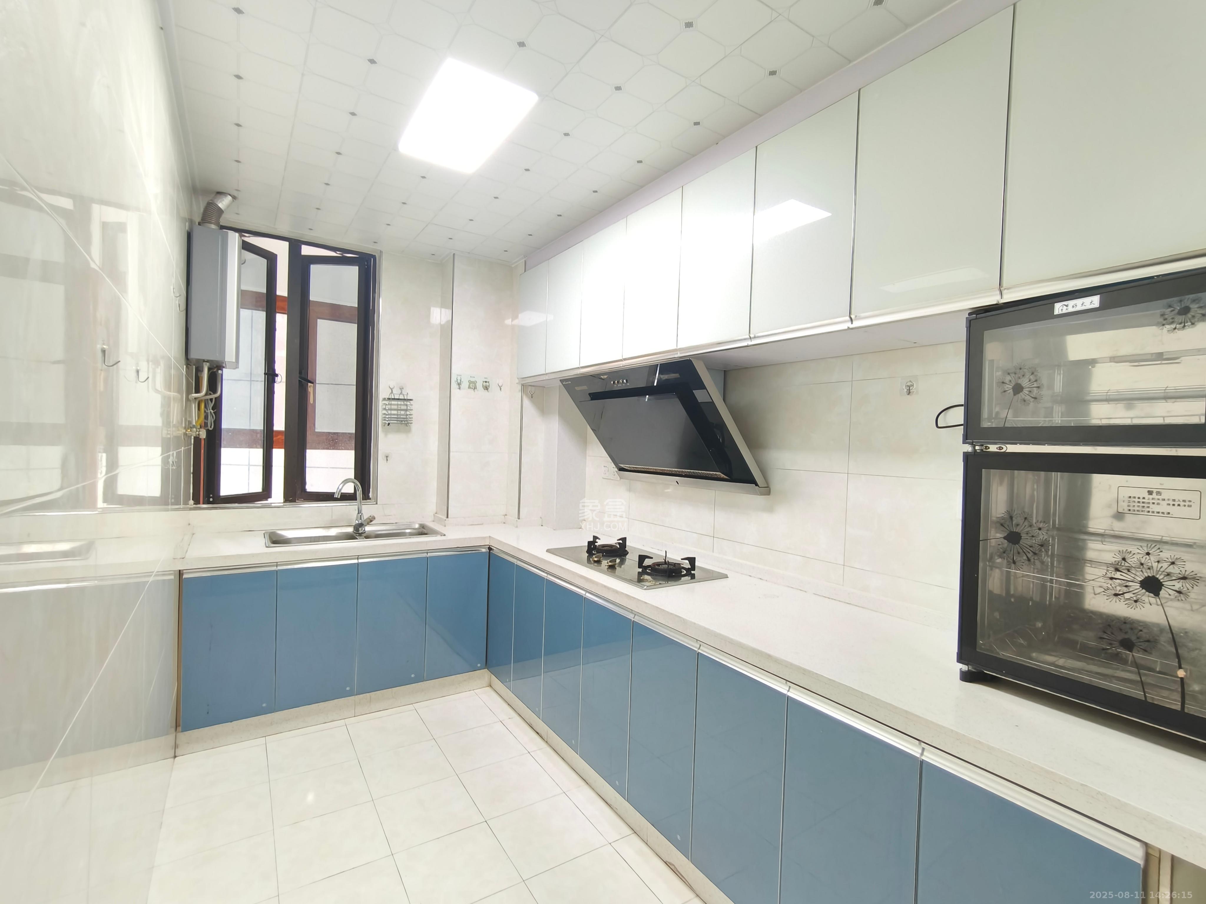 中国铁建梅溪青秀二期 4室2厅2卫 3500.0元/月 中国铁建梅溪青秀二期 4室2厅2卫 3500.0元/月室内图