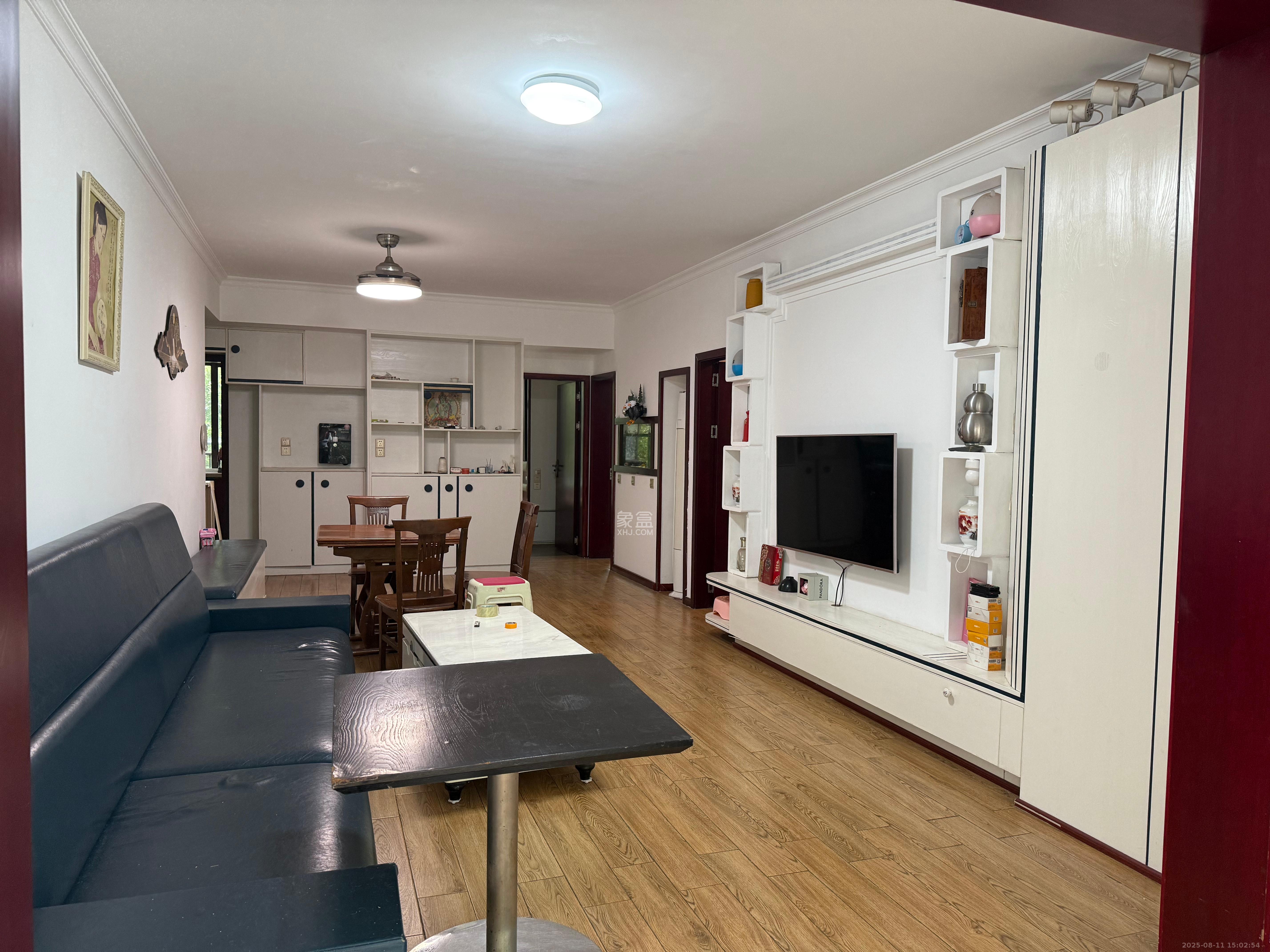 龙湖湘风原著(龙湖湘风星城)  3室2厅2卫    2000.0元/月 龙湖湘风原著(龙湖湘风星城)  3室2厅2卫    2000.0元/月室内图