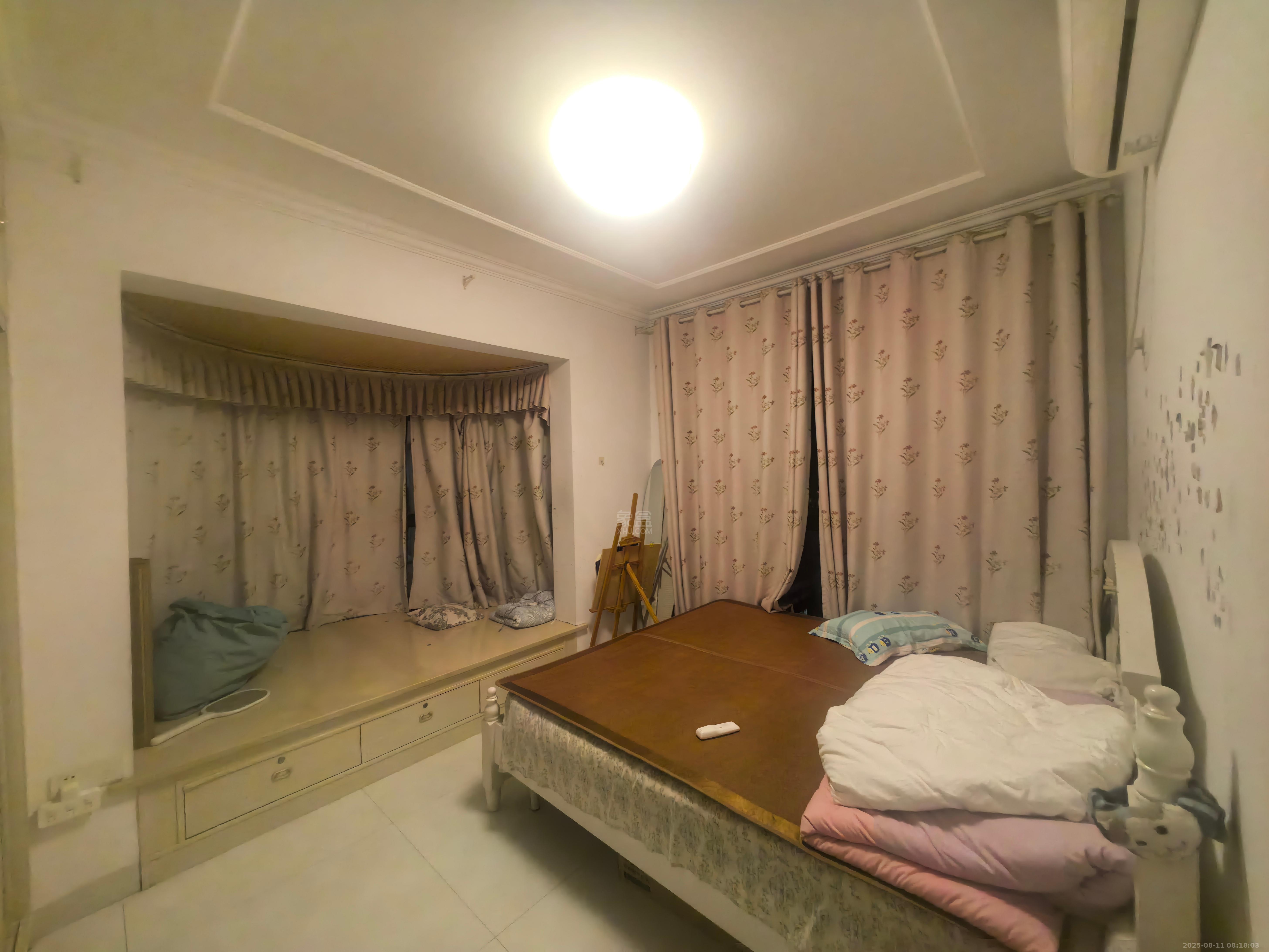 东鼎紫园  2室2厅1卫    2000.0元/月室内图