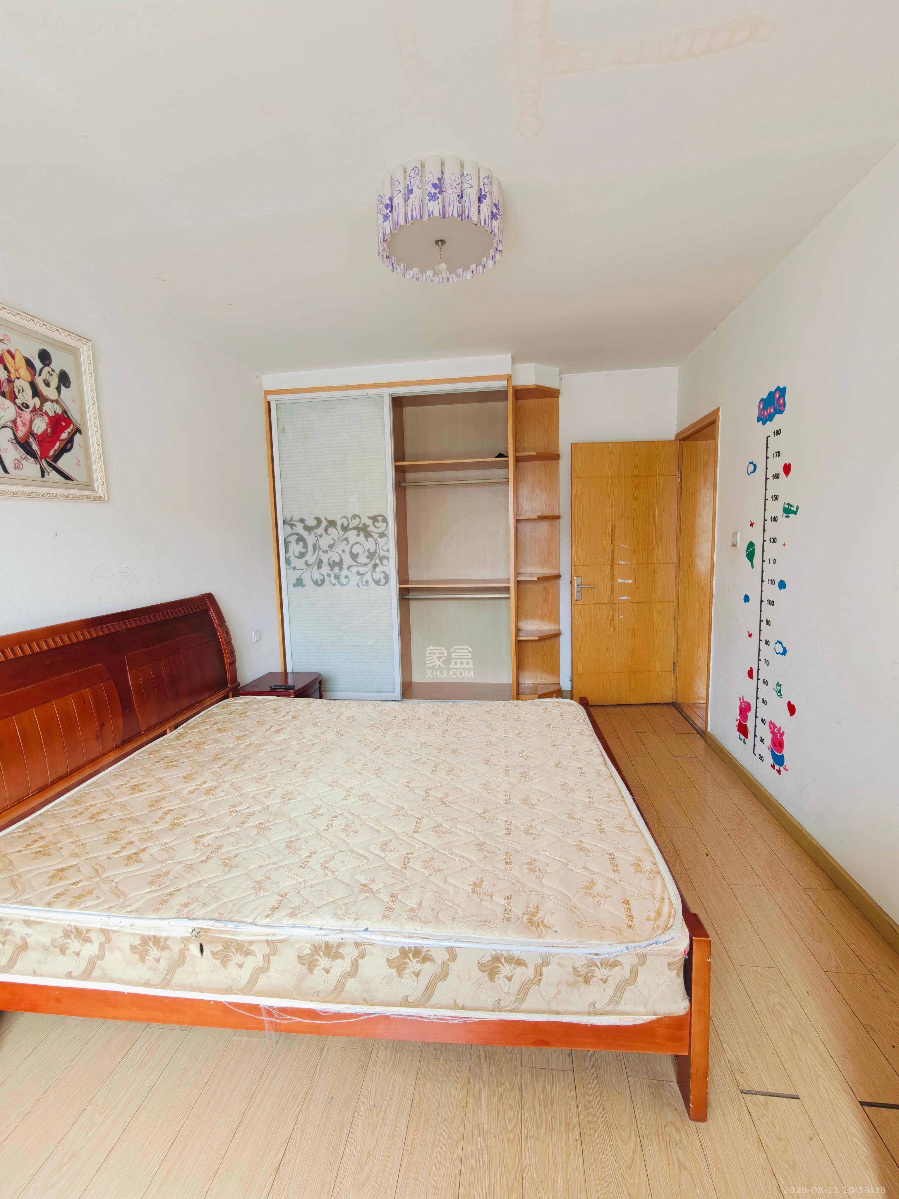 金地园 3室2厅2卫 1800.0元/月 金地园 3室2厅2卫 1800.0元/月室内图