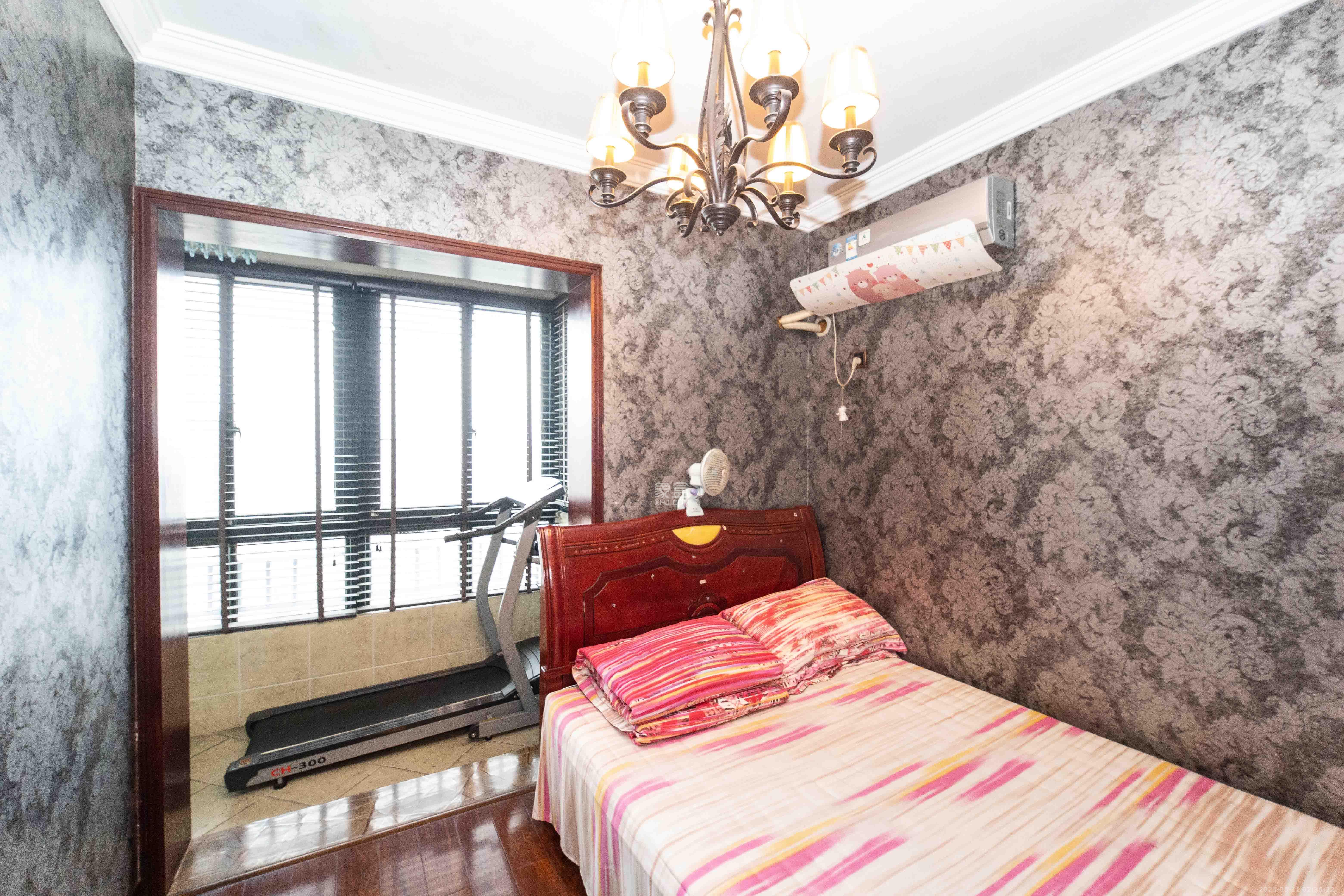 东玺门  3室2厅2卫    118.0万 东玺门  3室2厅2卫    118.0万卧室