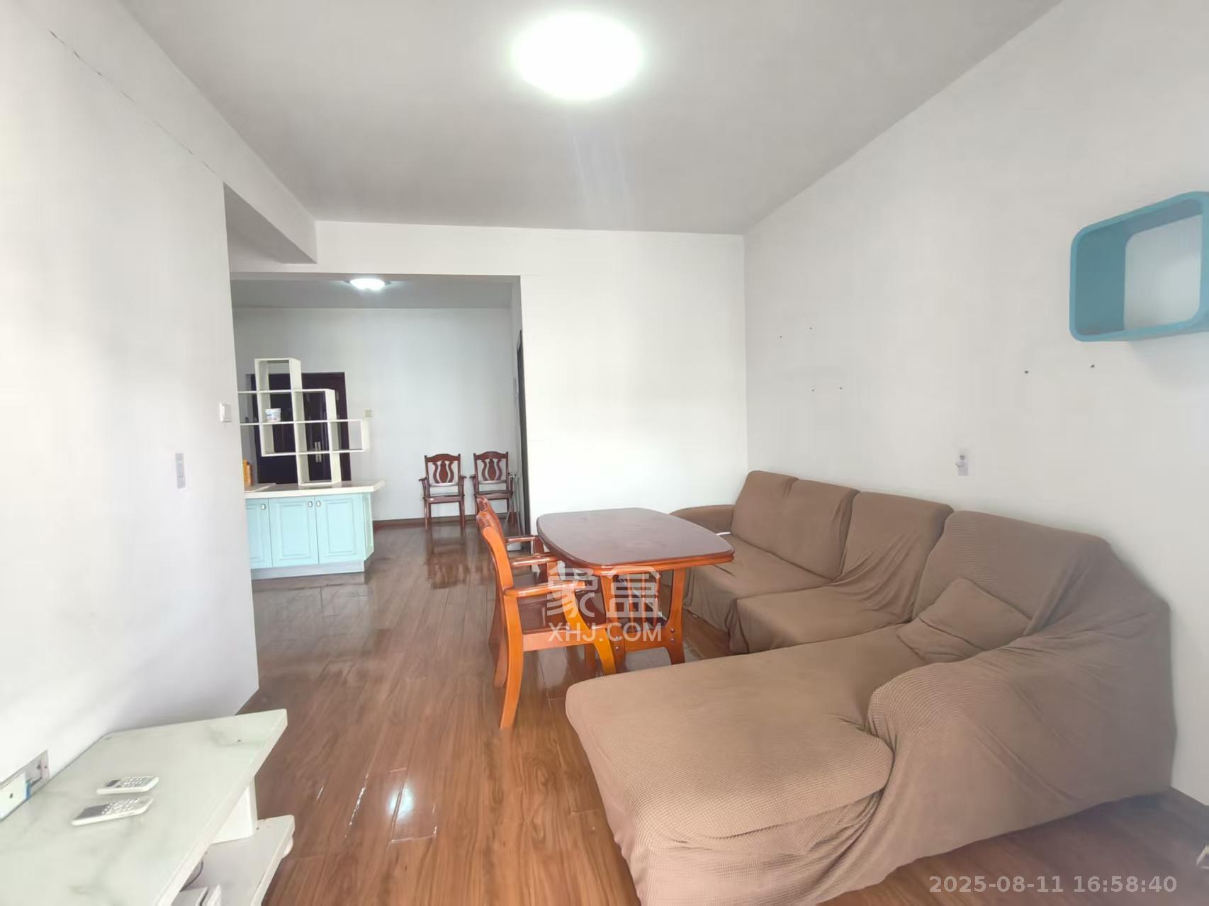 华韵城市海岸(城市水岸苑) 2室2厅1卫 2300.0元/月 华韵城市海岸(城市水岸苑) 2室2厅1卫 2300.0元/月室内图