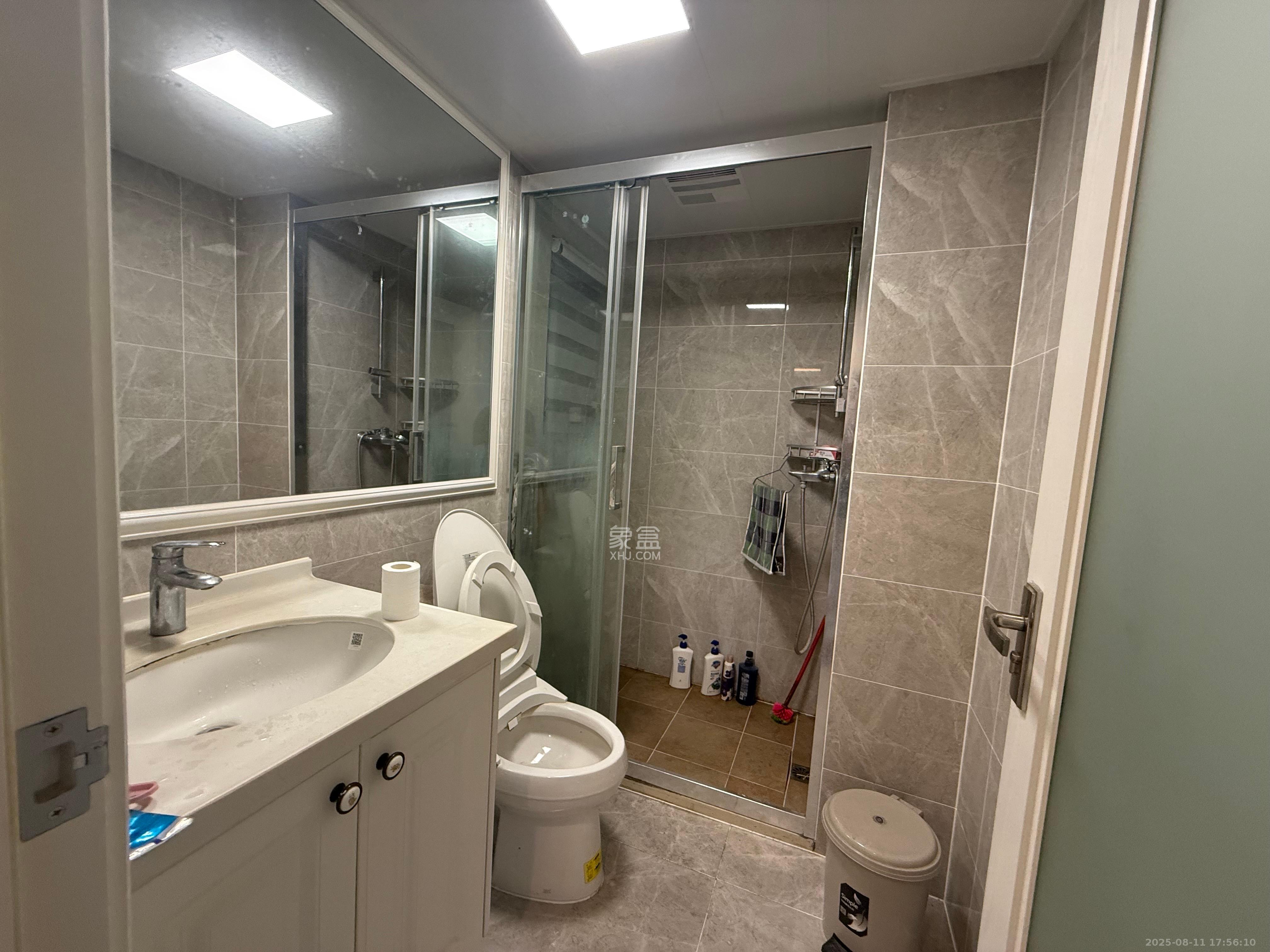 中海珑悦府  4室1厅2卫    3500.0元/月室内图