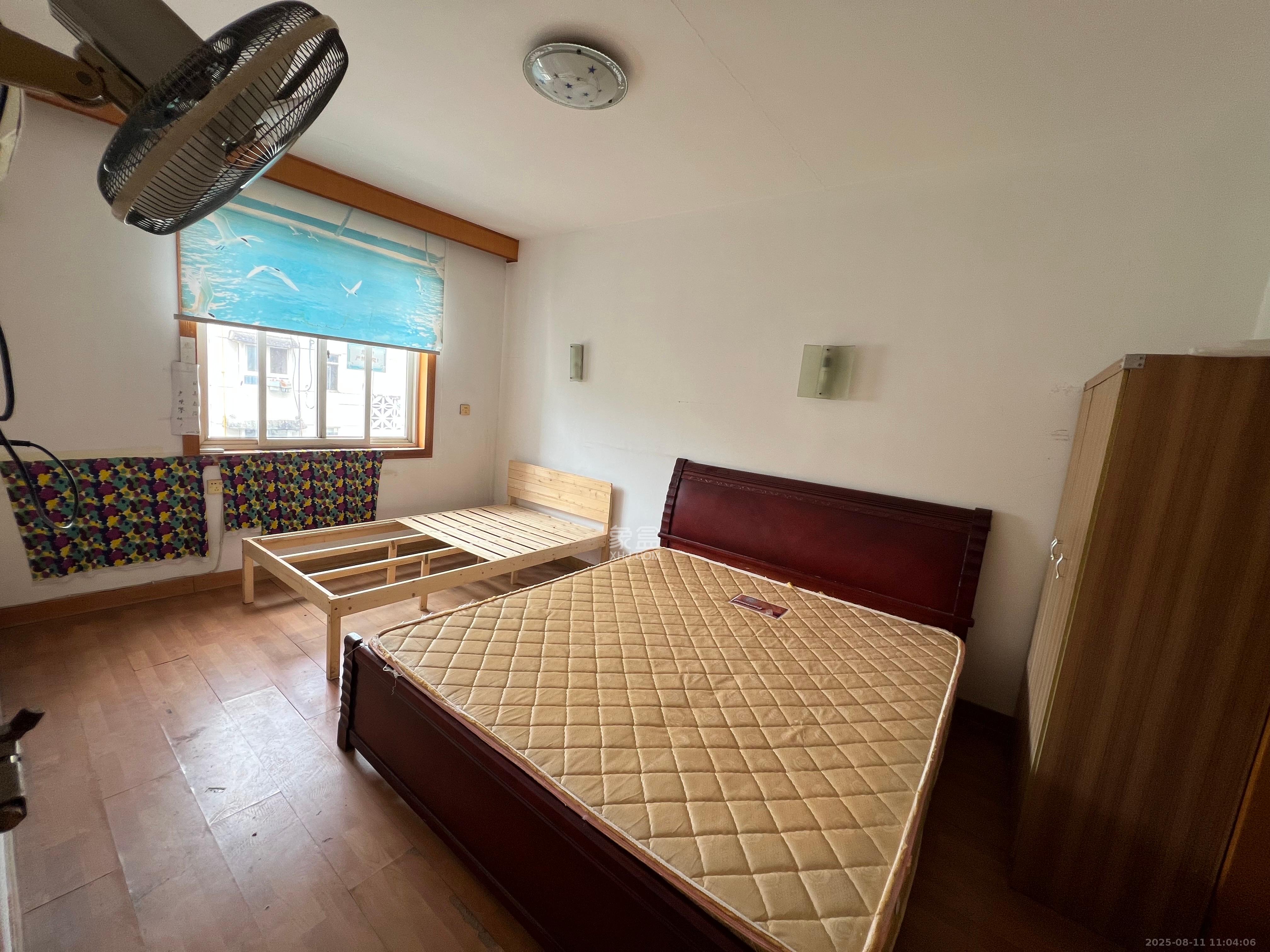 航天大院  3室2厅2卫    1850.0元/月室内图