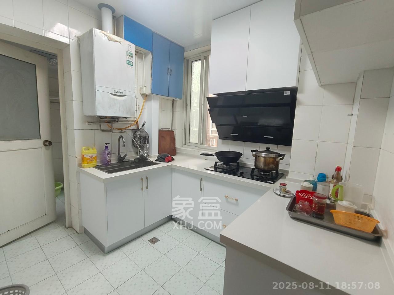 佳润新城（佳润新都）  2室2厅2卫   2500.00元/月室内图