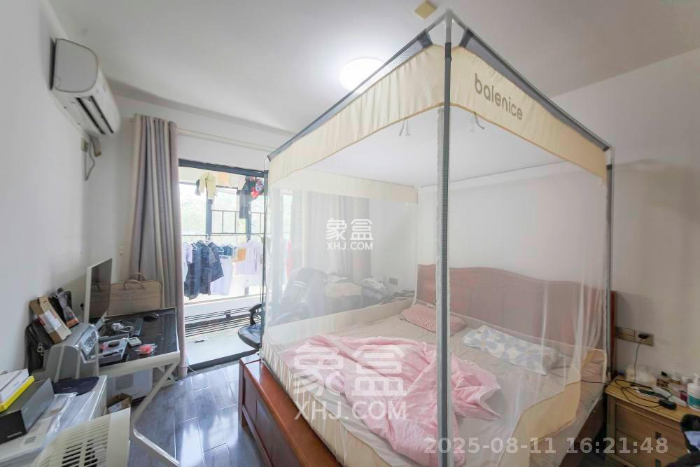 鑫远玲珑  3室2厅2卫   2300.00元/月室内图