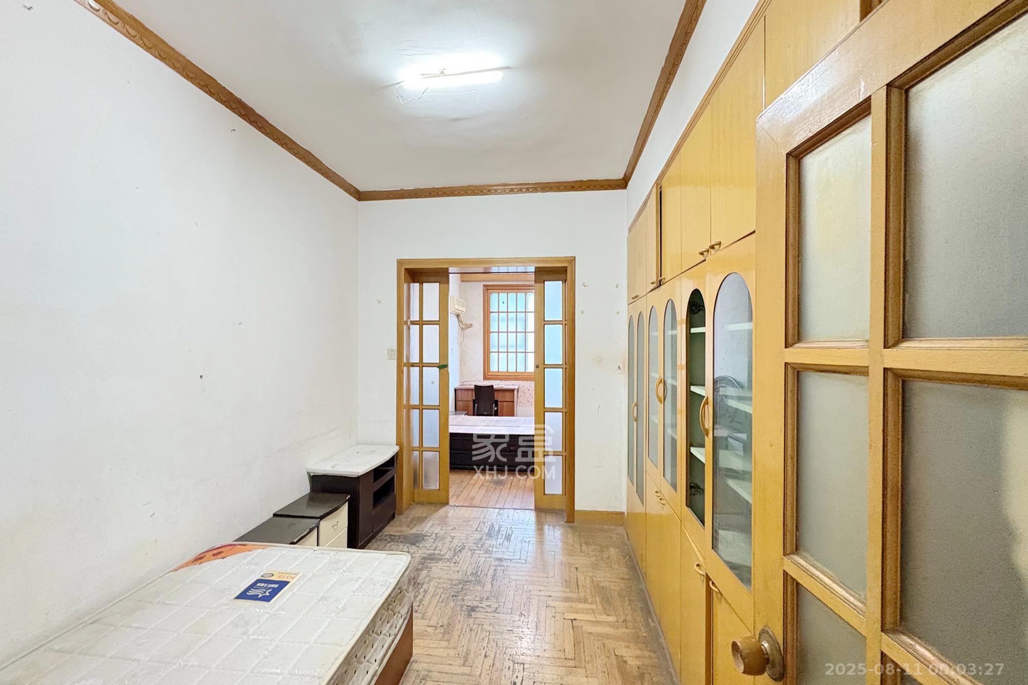 乔庄社区 4室1厅1卫 49.0万 乔庄社区 4室1厅1卫 49.0万卧室