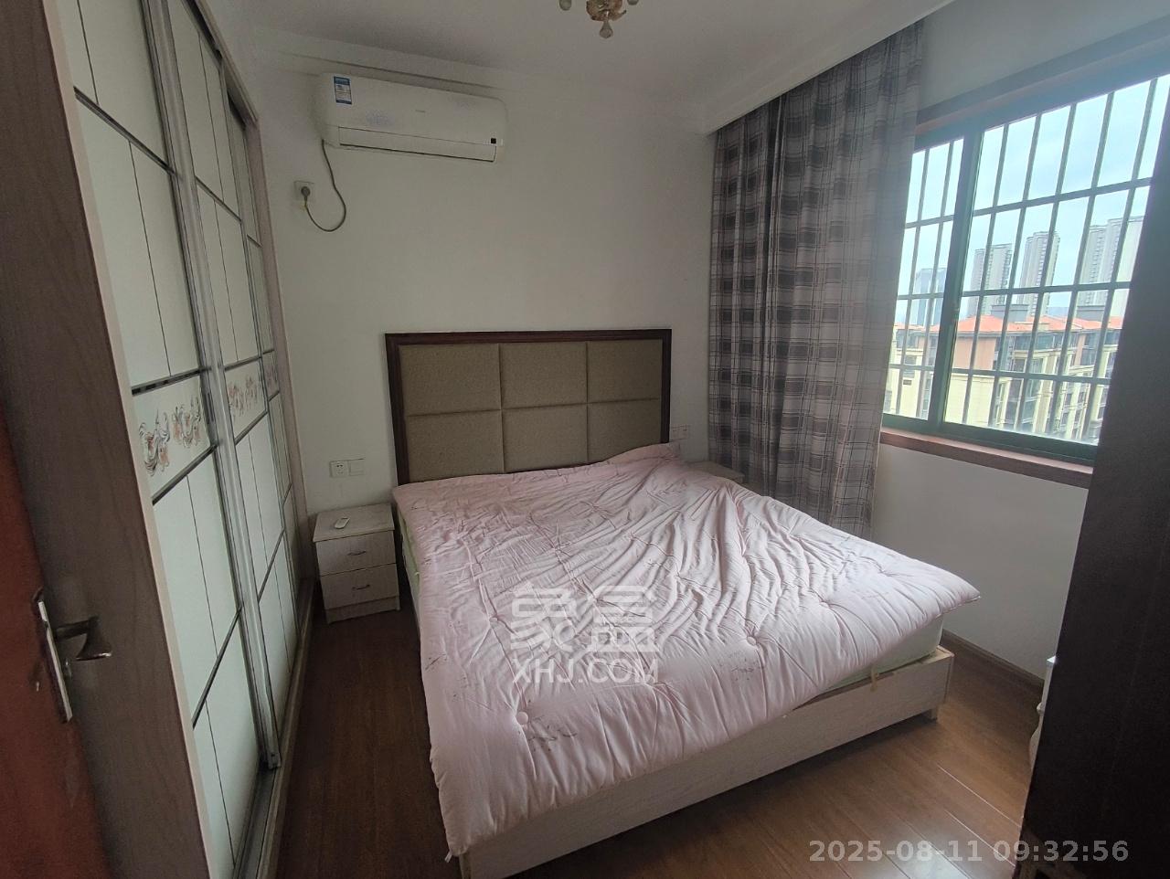 洋湖时代 3室2厅1卫 2000.0元/月 洋湖时代 3室2厅1卫 2000.0元/月室内图