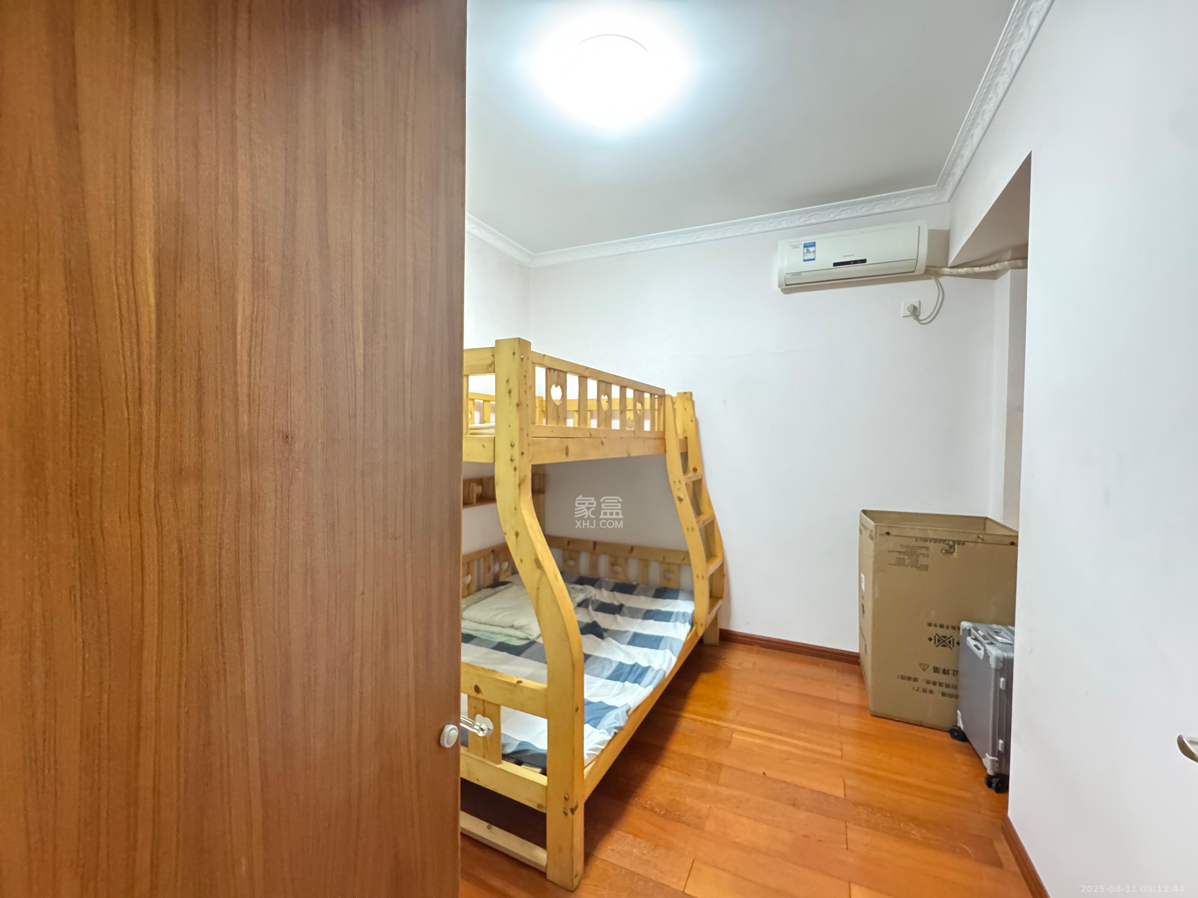 万博汇  2室2厅1卫    3000.0元/月 万博汇  2室2厅1卫    3000.0元/月