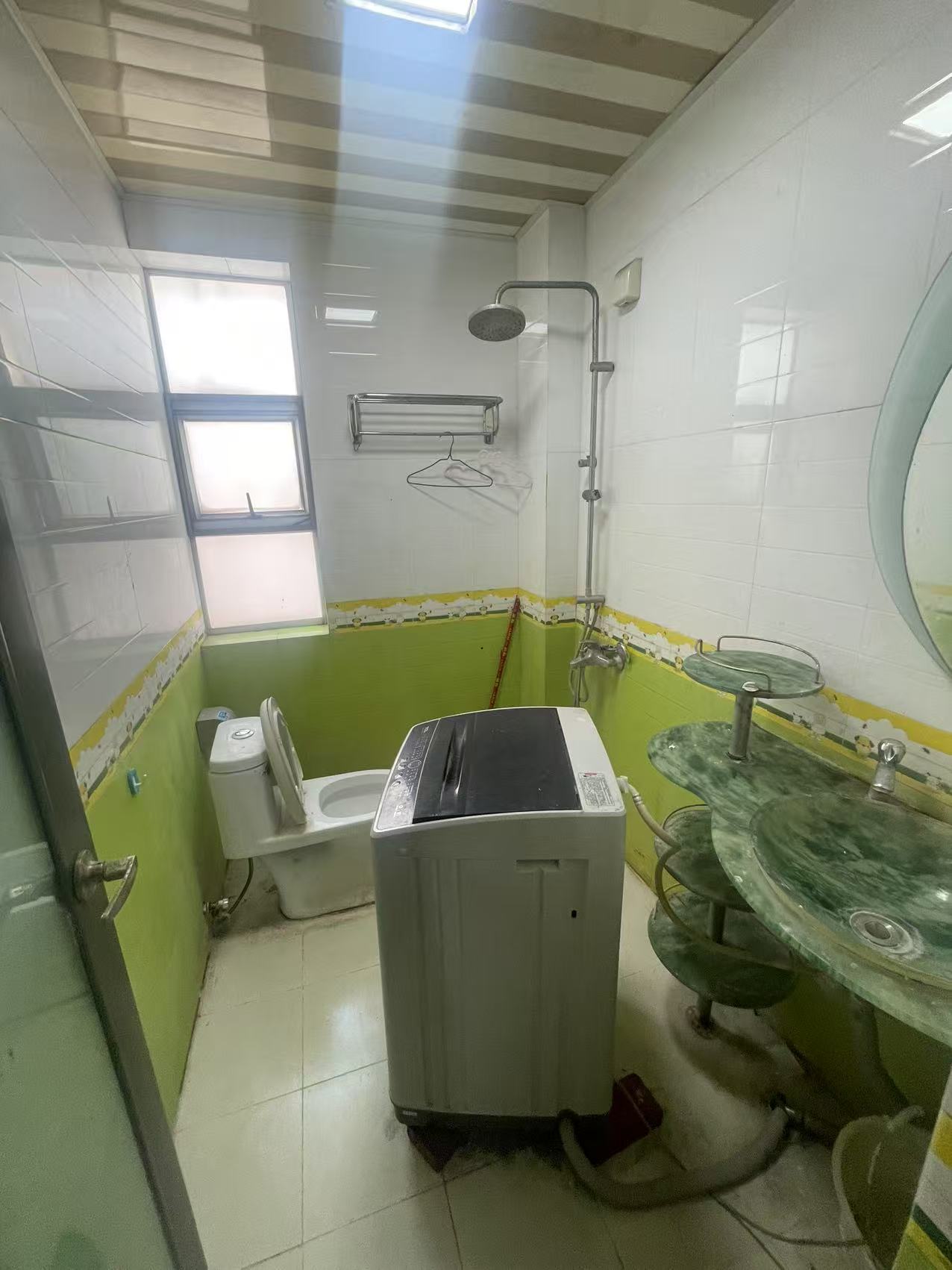 景瑞花园  3室2厅2卫   2600.00元/月室内图