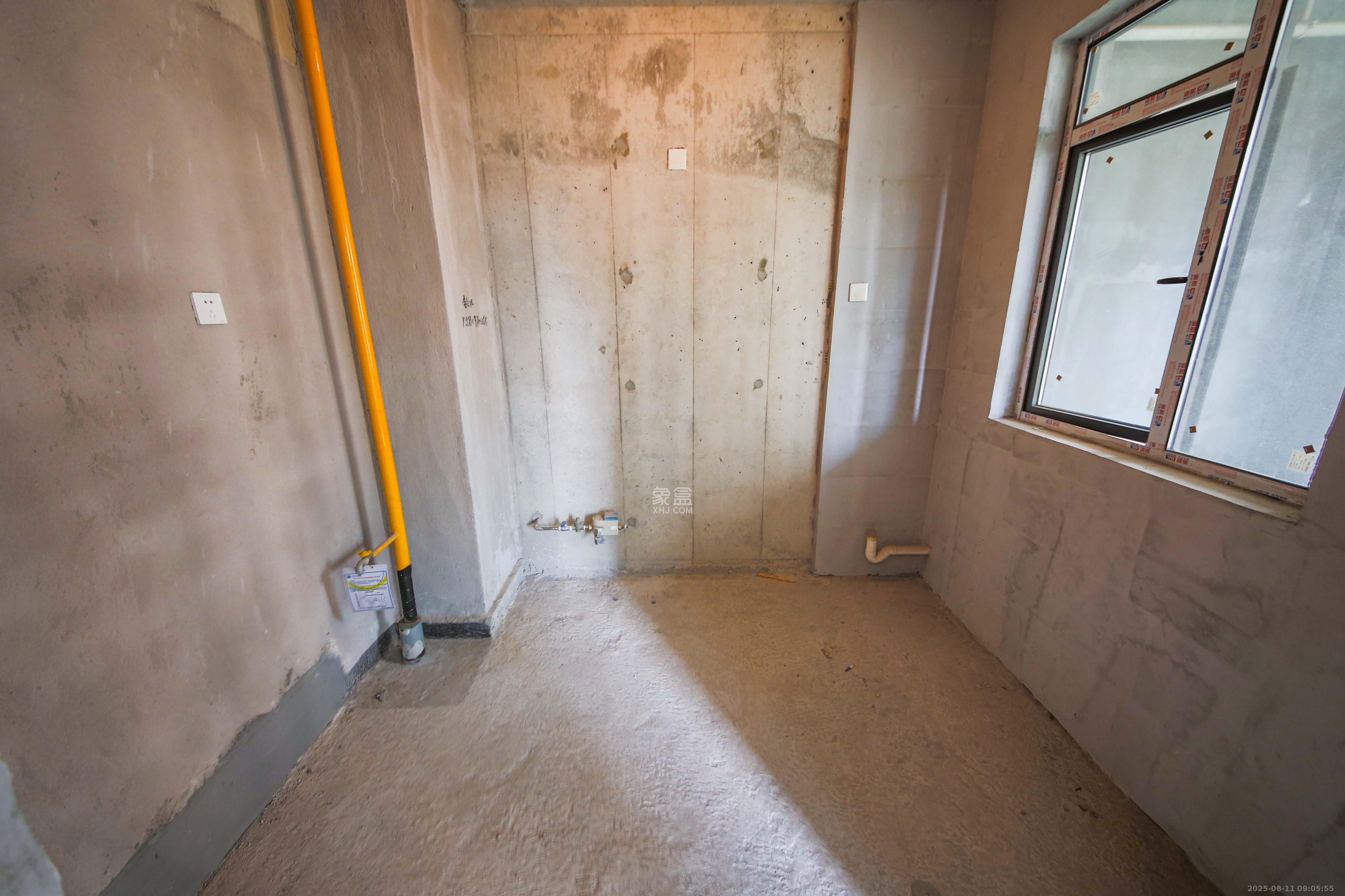 友谊青苑  5室2厅3卫    245.0万 友谊青苑  5室2厅3卫    245.0万厨房