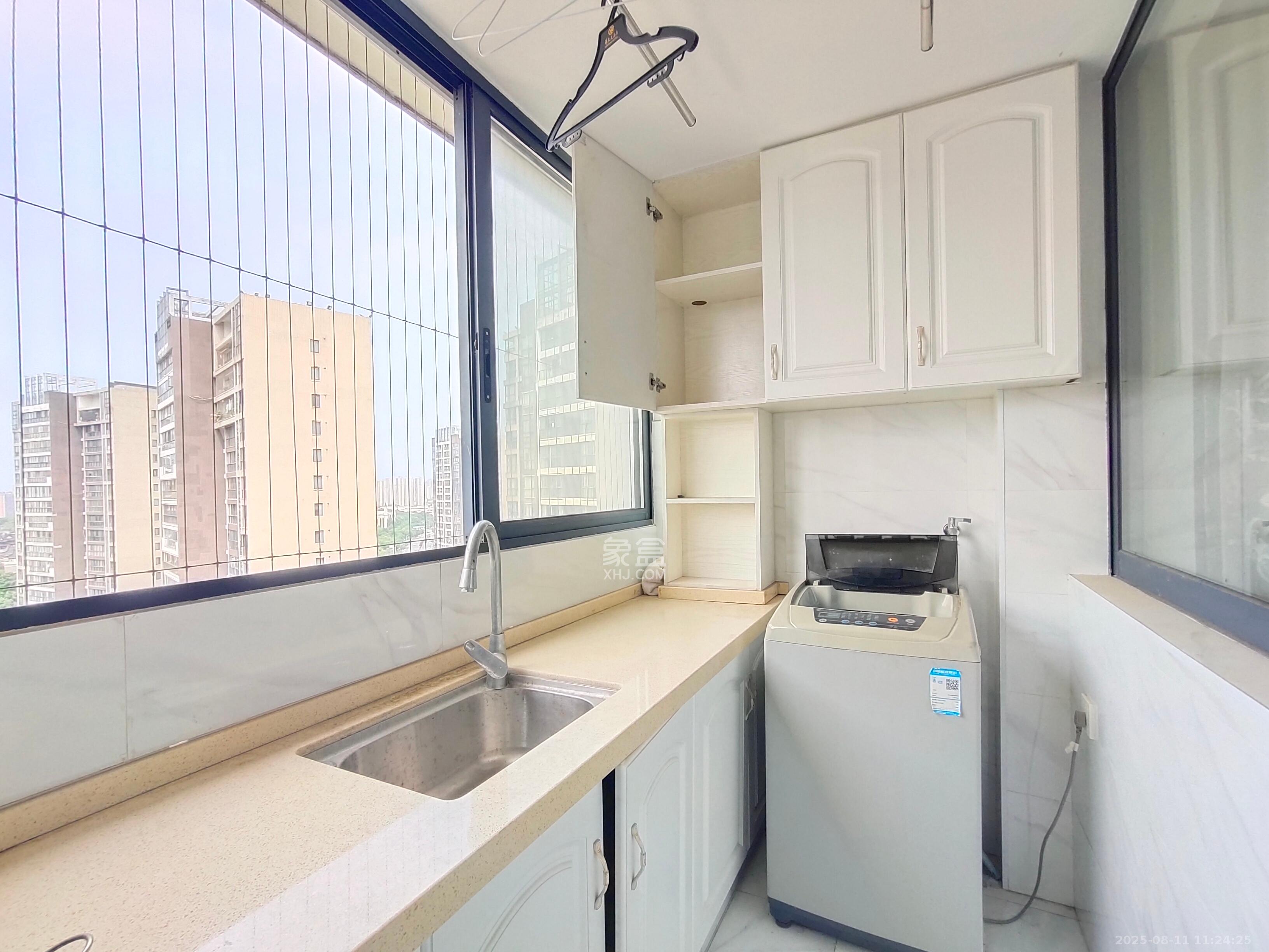 融科东南海 2室2厅1卫 2900.0元/月 融科东南海 2室2厅1卫 2900.0元/月室内图