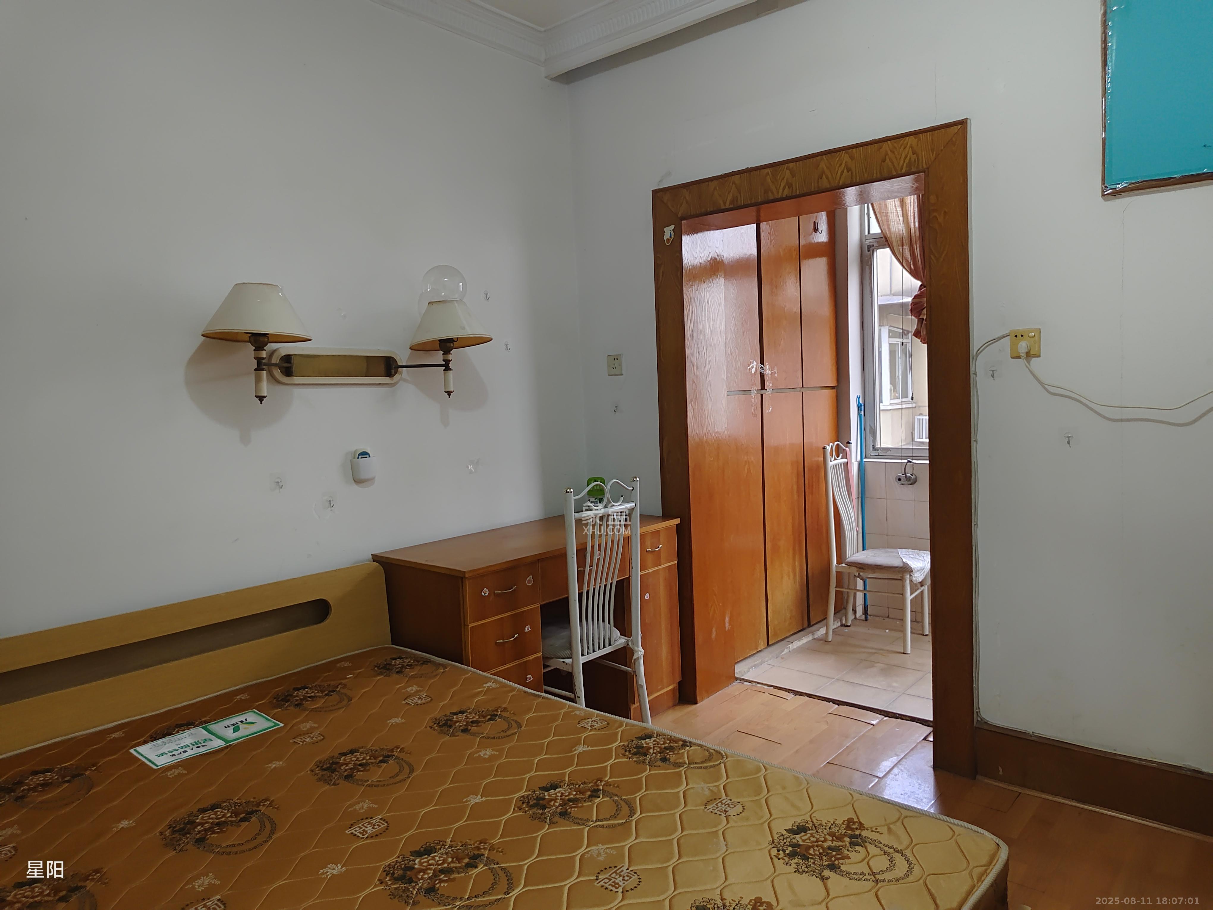 市一医院宿舍  2室1厅1卫    1400.0元/月 市一医院宿舍  2室1厅1卫    1400.0元/月室内图