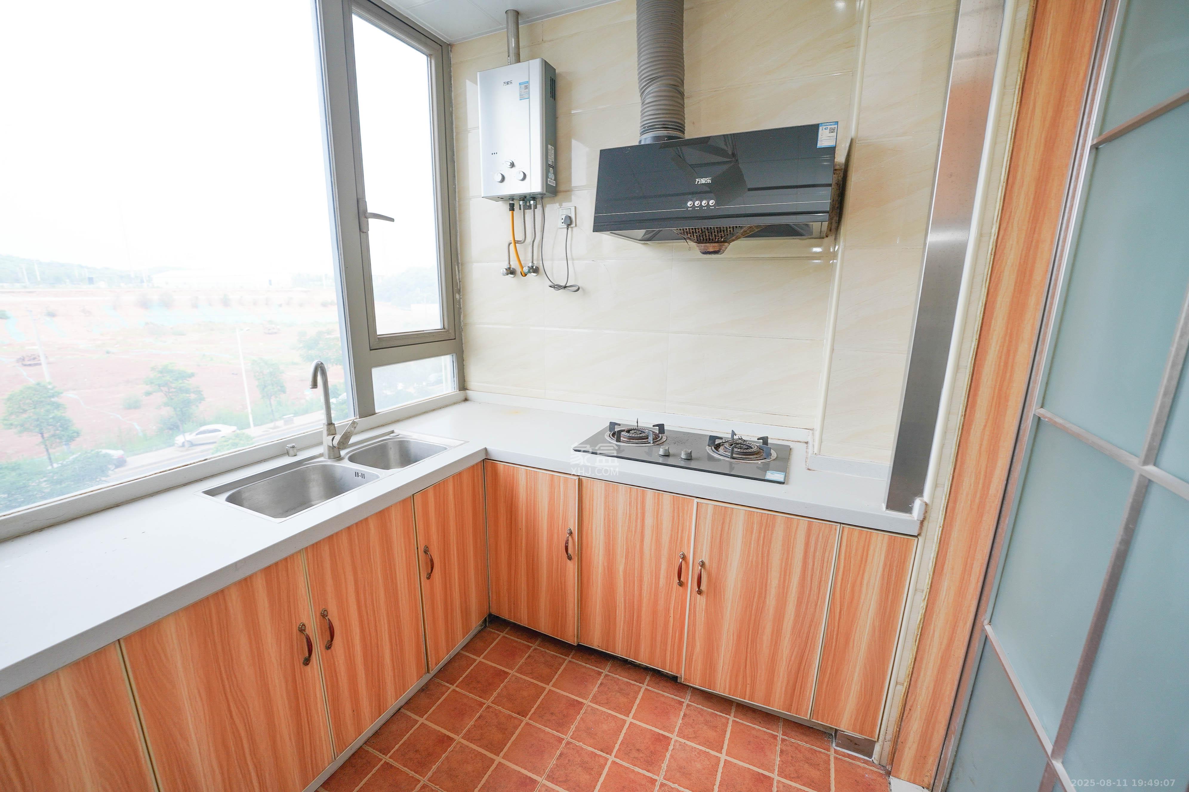 怡海星城  1室1厅1卫    12.0万厨房