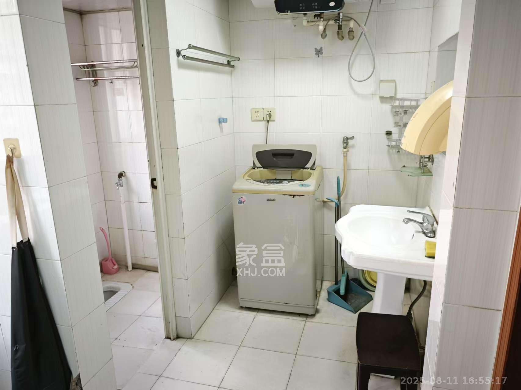 高桥火焰市场  2室2厅1卫   1700.00元/月室内图