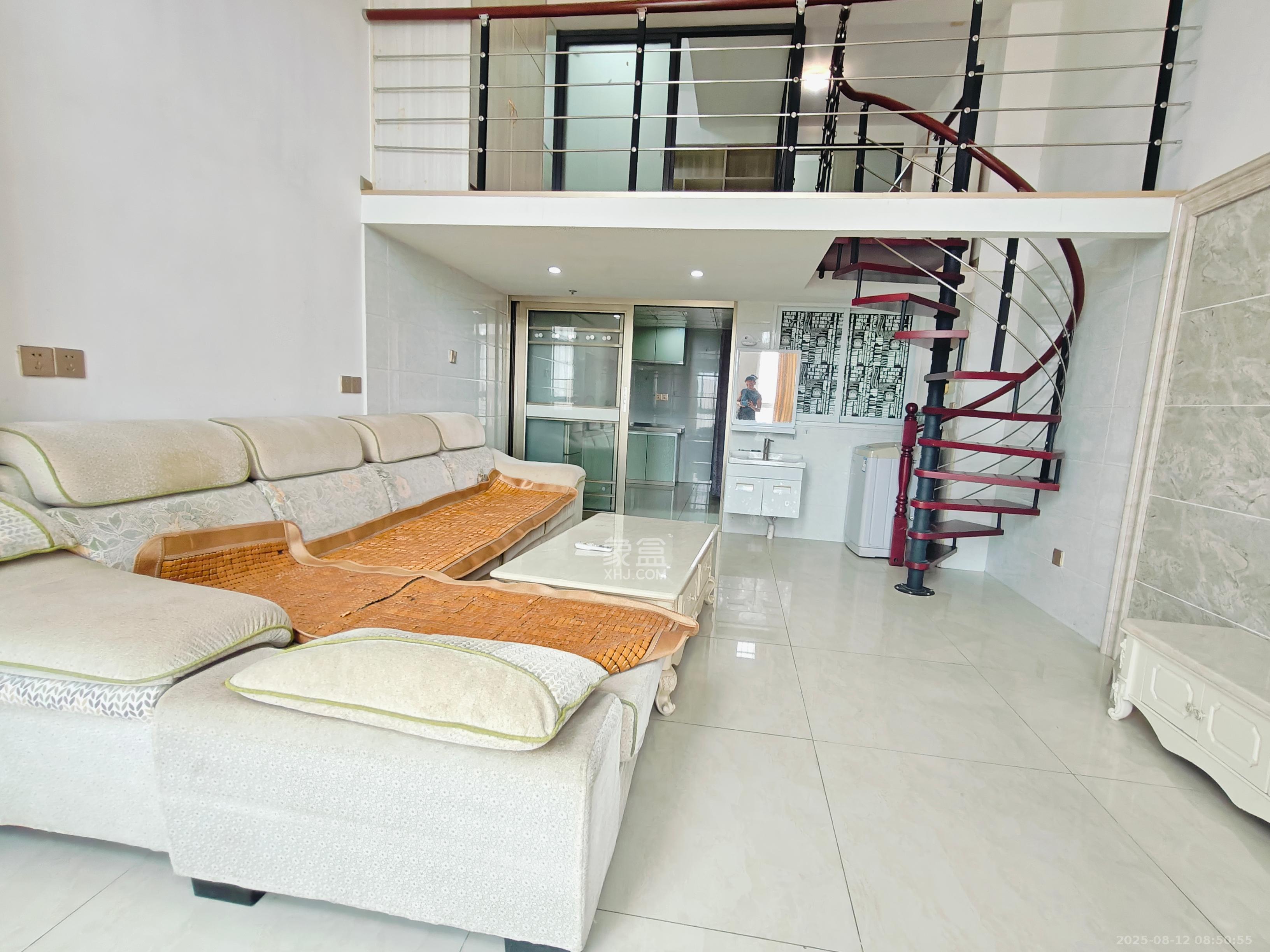 MOMA当代广场 2室2厅1卫 1380.0元/月 MOMA当代广场 2室2厅1卫 1380.0元/月室内图