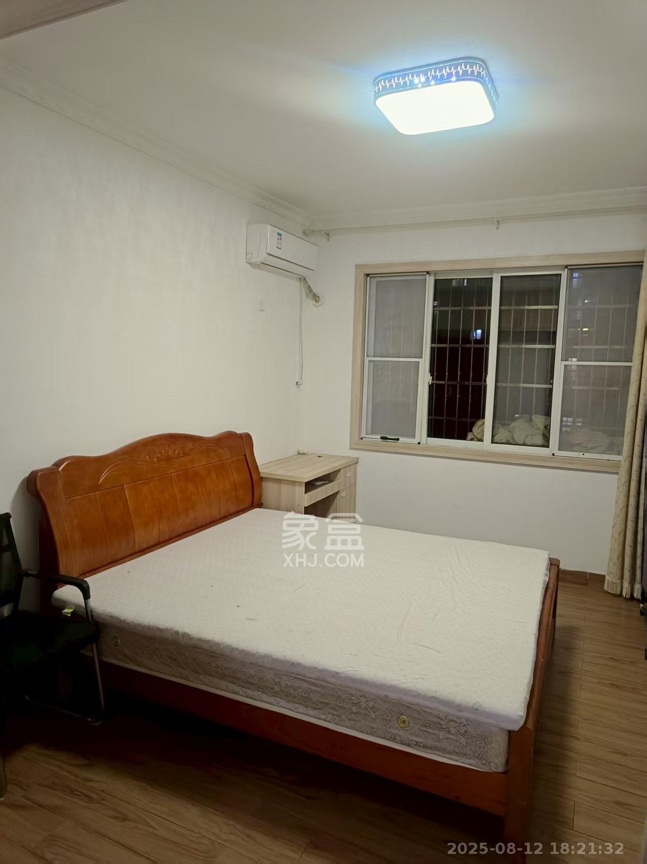 嘉顺苑 3室2厅2卫 2500.0元/月 嘉顺苑 3室2厅2卫 2500.0元/月室内图