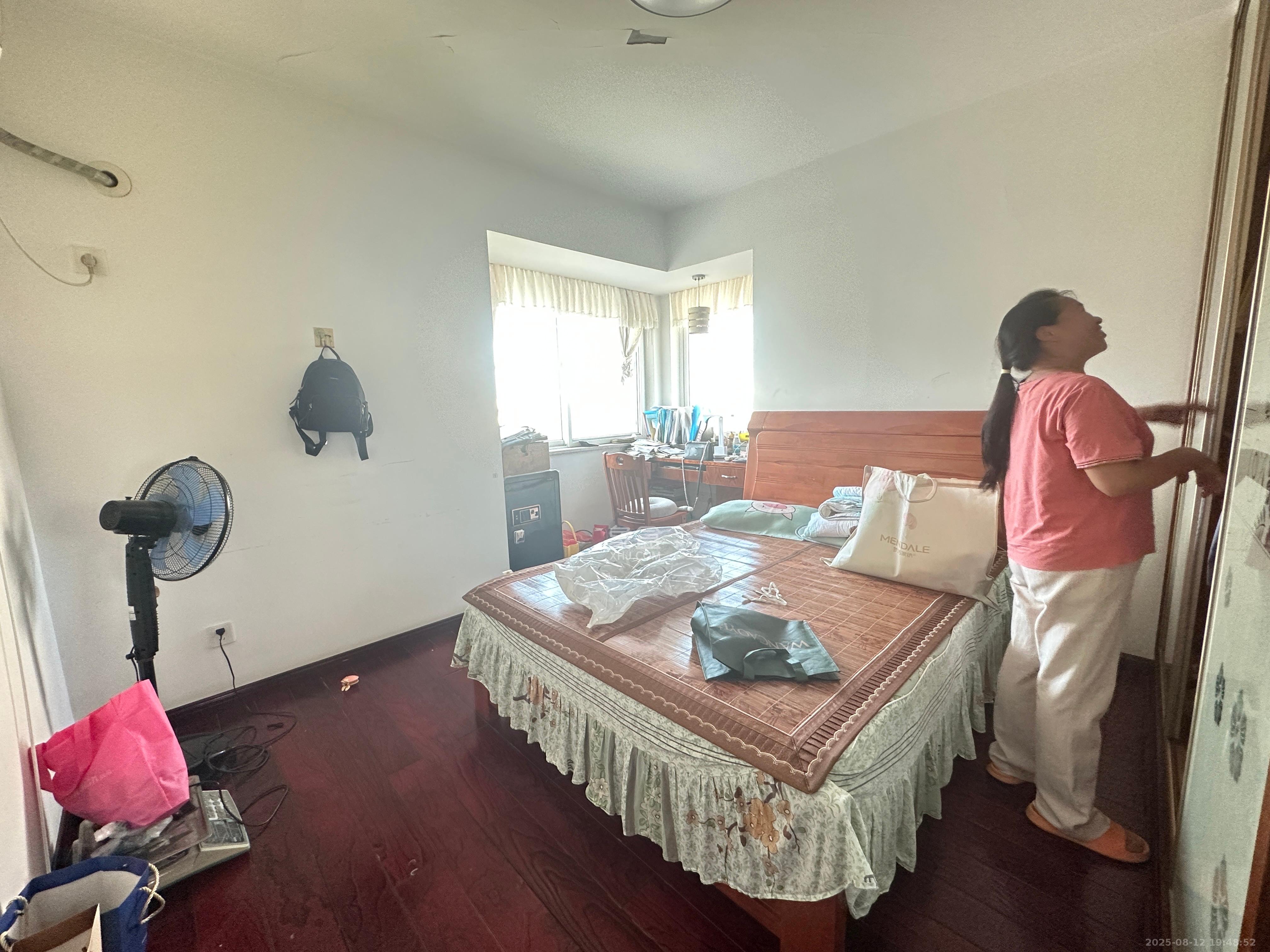 恒鑫澜北湾 3室2厅2卫 2700.0元/月 恒鑫澜北湾 3室2厅2卫 2700.0元/月室内图