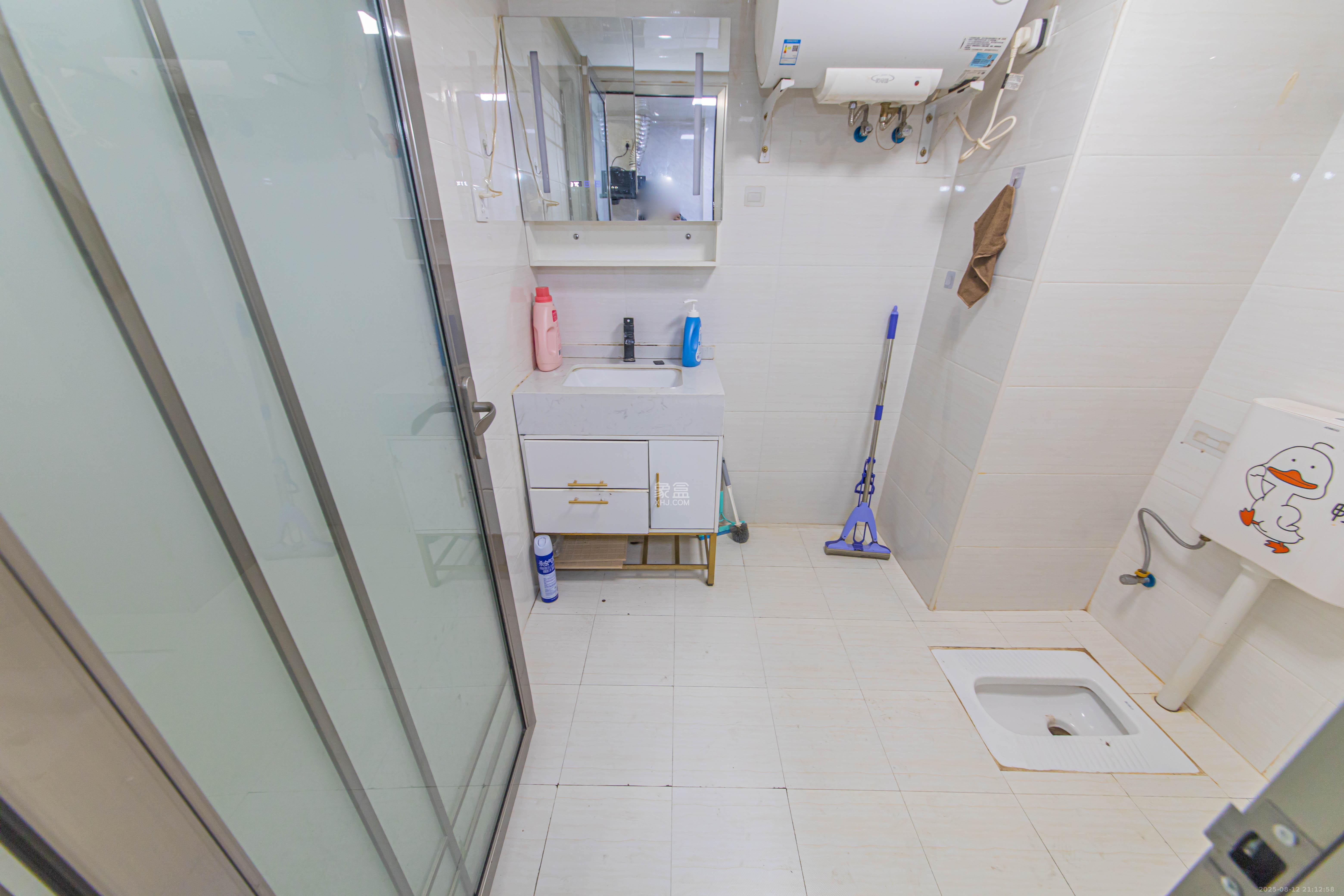 鑫远悦城(鑫远悦时代)  1室1厅1卫    39.8万 鑫远悦城(鑫远悦时代)  1室1厅1卫    39.8万卫生间