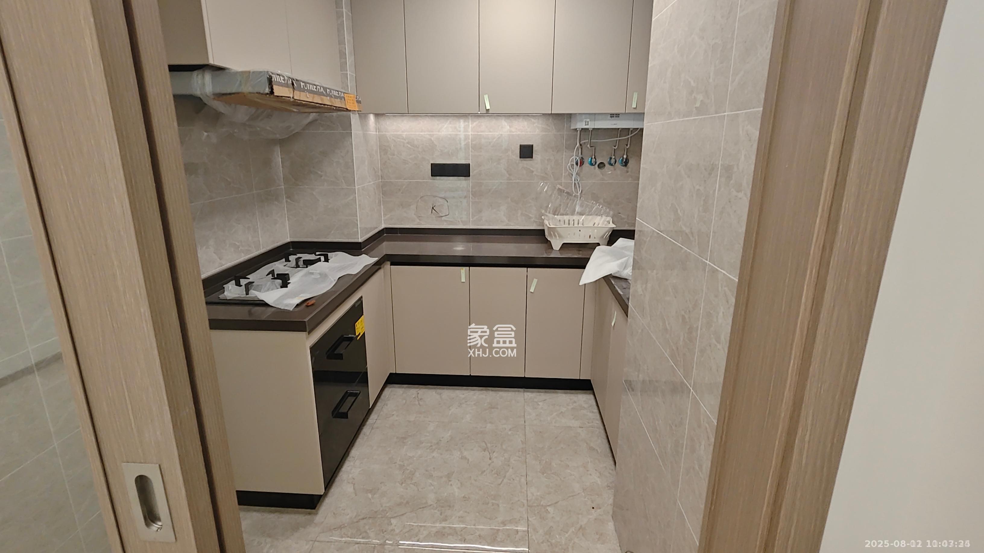 德奥上河城章 3室2厅2卫 3500.0元/月 德奥上河城章 3室2厅2卫 3500.0元/月室内图