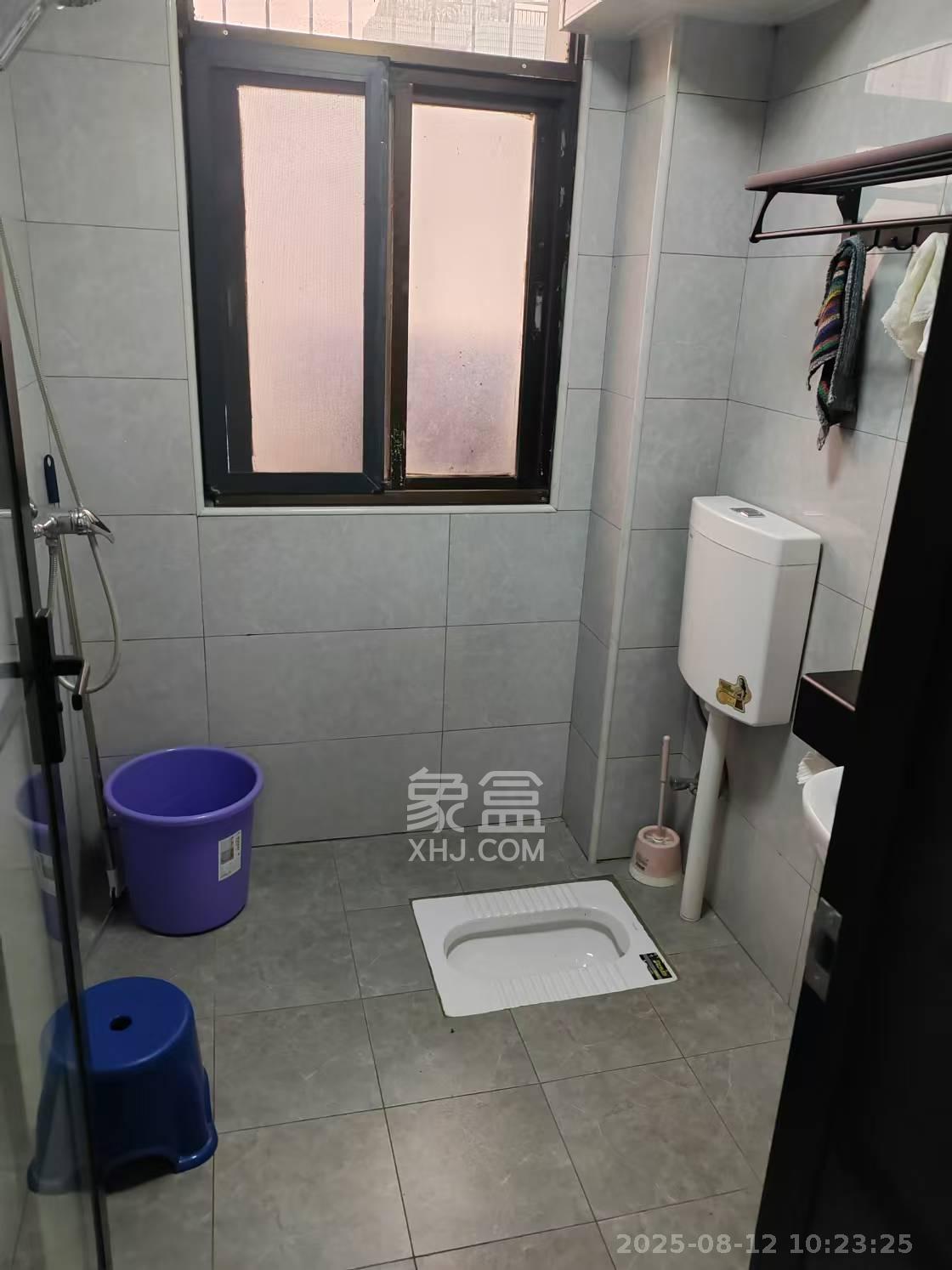 肇家(嘉)坪散盘 2室2厅1卫 1900.0元/月 肇家(嘉)坪散盘 2室2厅1卫 1900.0元/月室内图