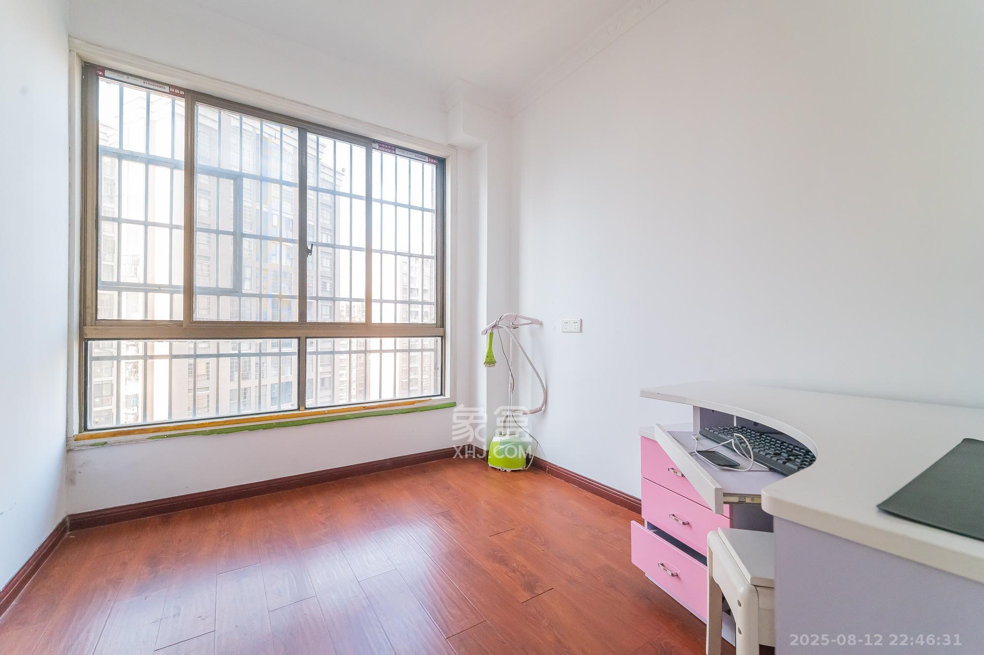 家和院  4室2厅1卫    78.0万 家和院  4室2厅1卫    78.0万卧室