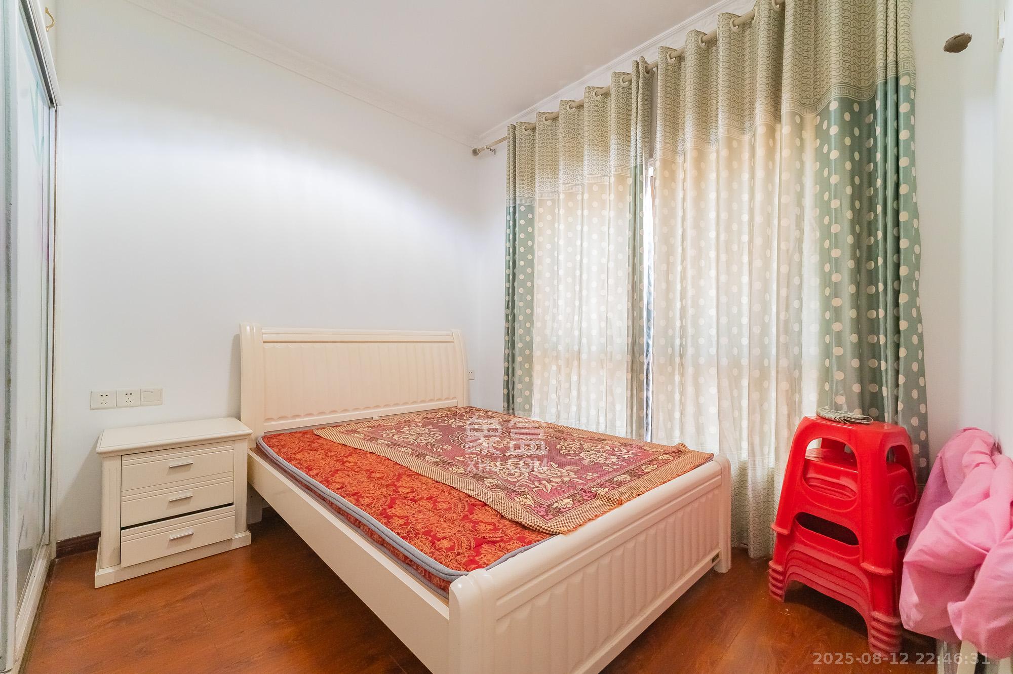 家和院  4室2厅1卫    78.0万 家和院  4室2厅1卫    78.0万卧室