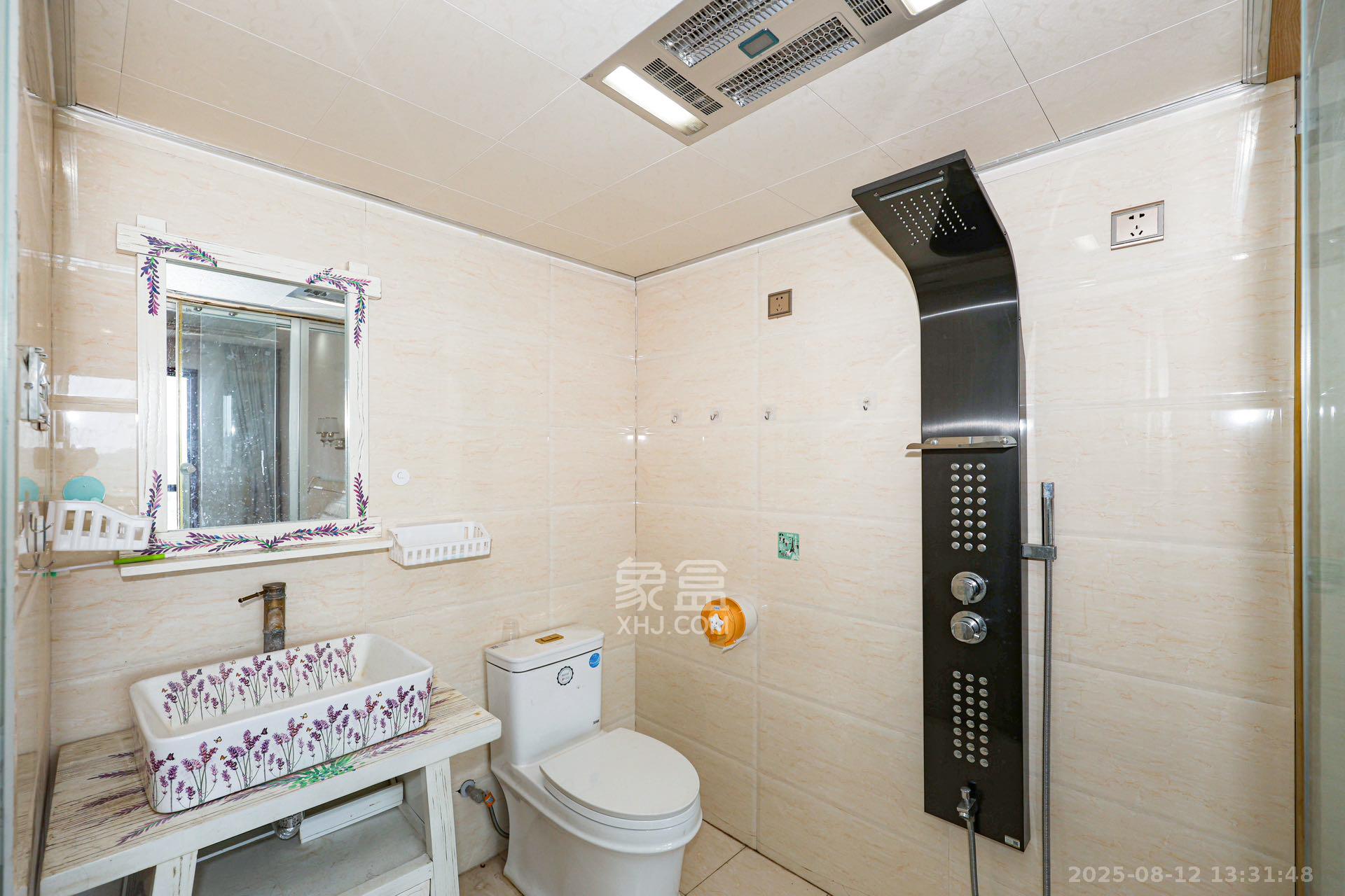 达美D6区  4室2厅3卫    138.6万 达美D6区  4室2厅3卫    138.6万卫生间