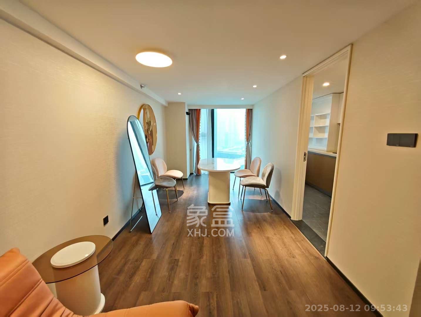 达美寰宇中心  2室2厅1卫    4200.0元/月 达美寰宇中心  2室2厅1卫    4200.0元/月室内图