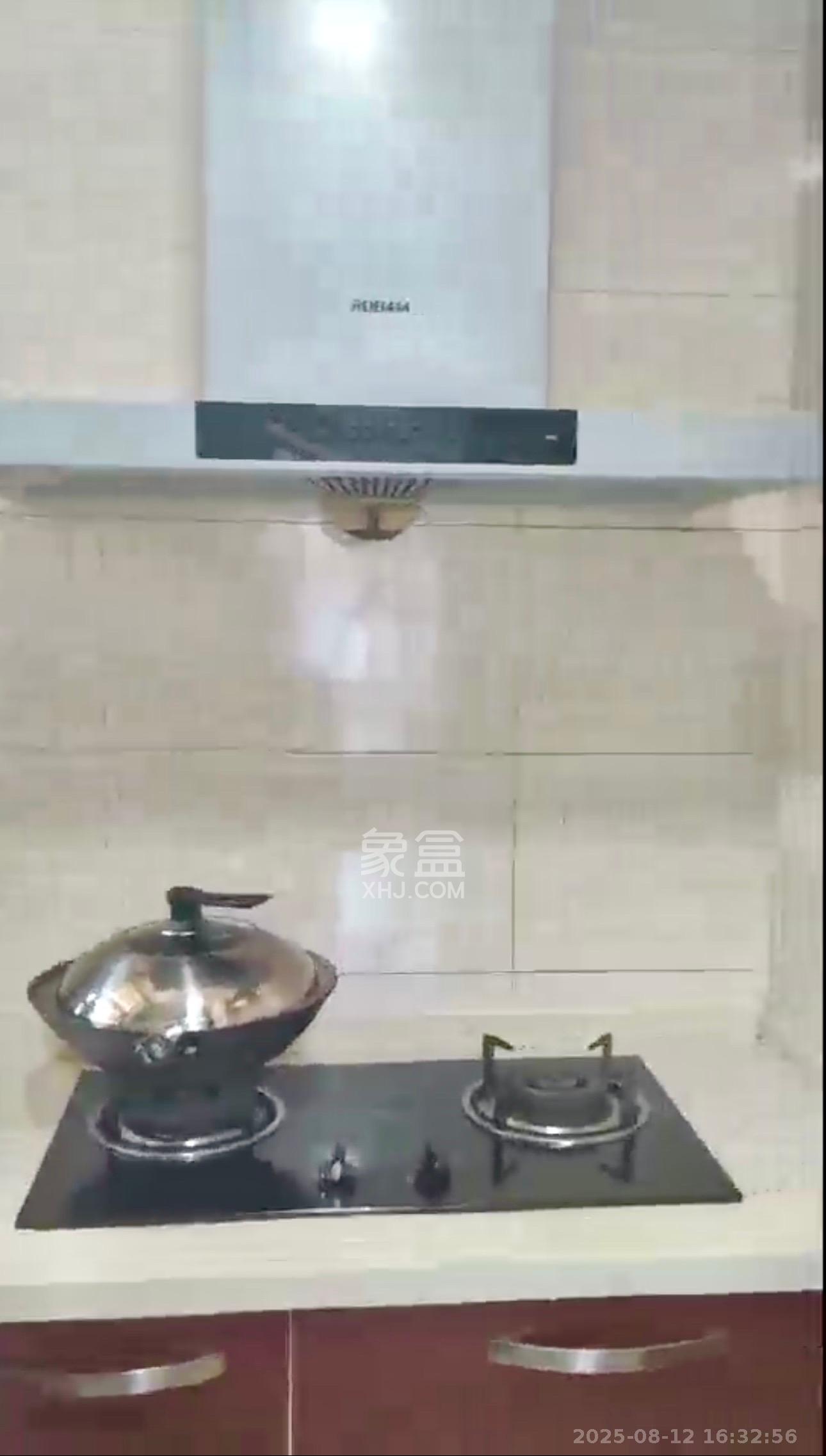 好莱城（弘德西街）  3室2厅1卫    2200.0元/月室内图