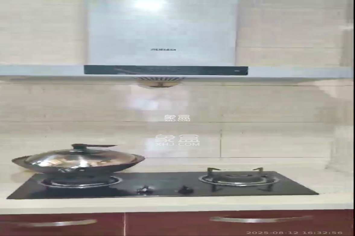 好莱城(弘德西街) 3室2厅1卫 2200.0元/月 好莱城(弘德西街) 3室2厅1卫 2200.0元/月室内图