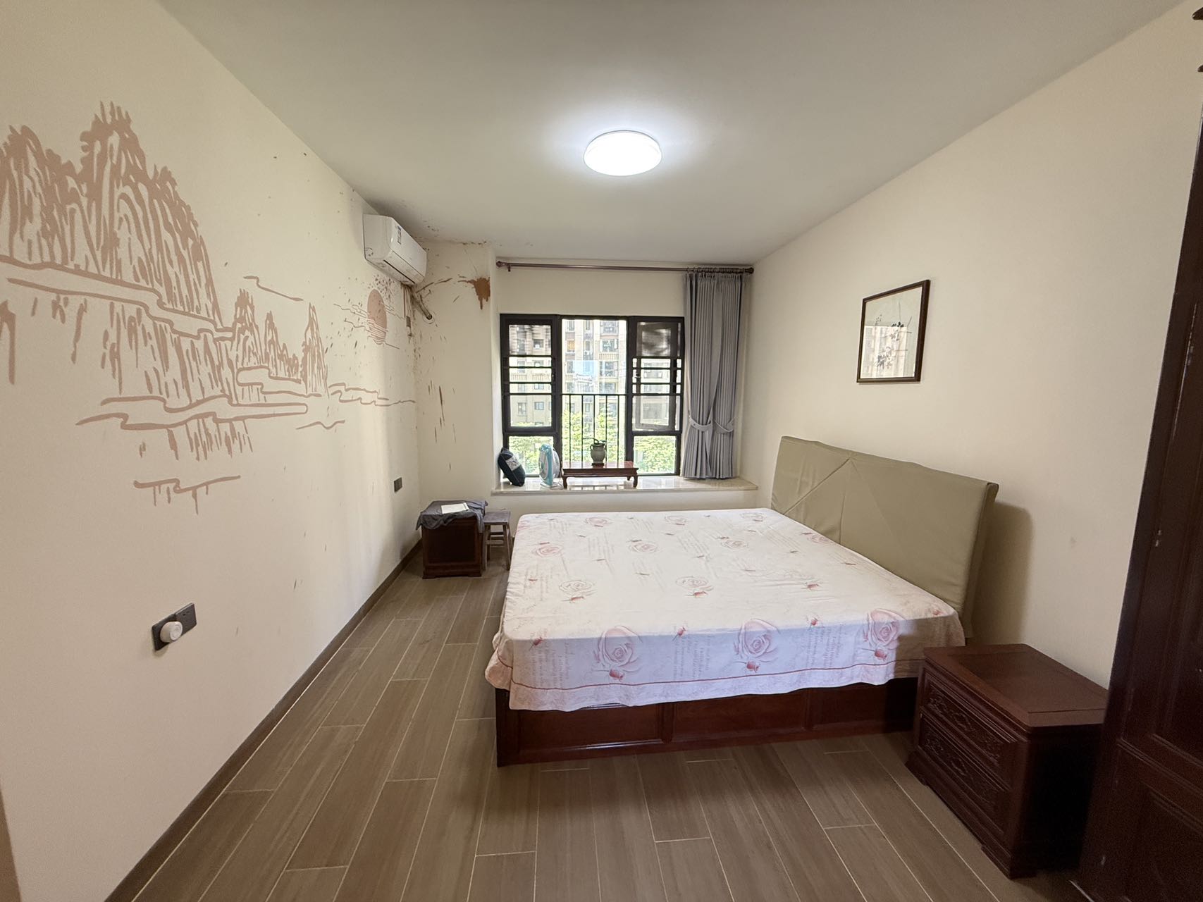 恩祥新城 4室2厅2卫 5500.0元/月 恩祥新城 4室2厅2卫 5500.0元/月室内图