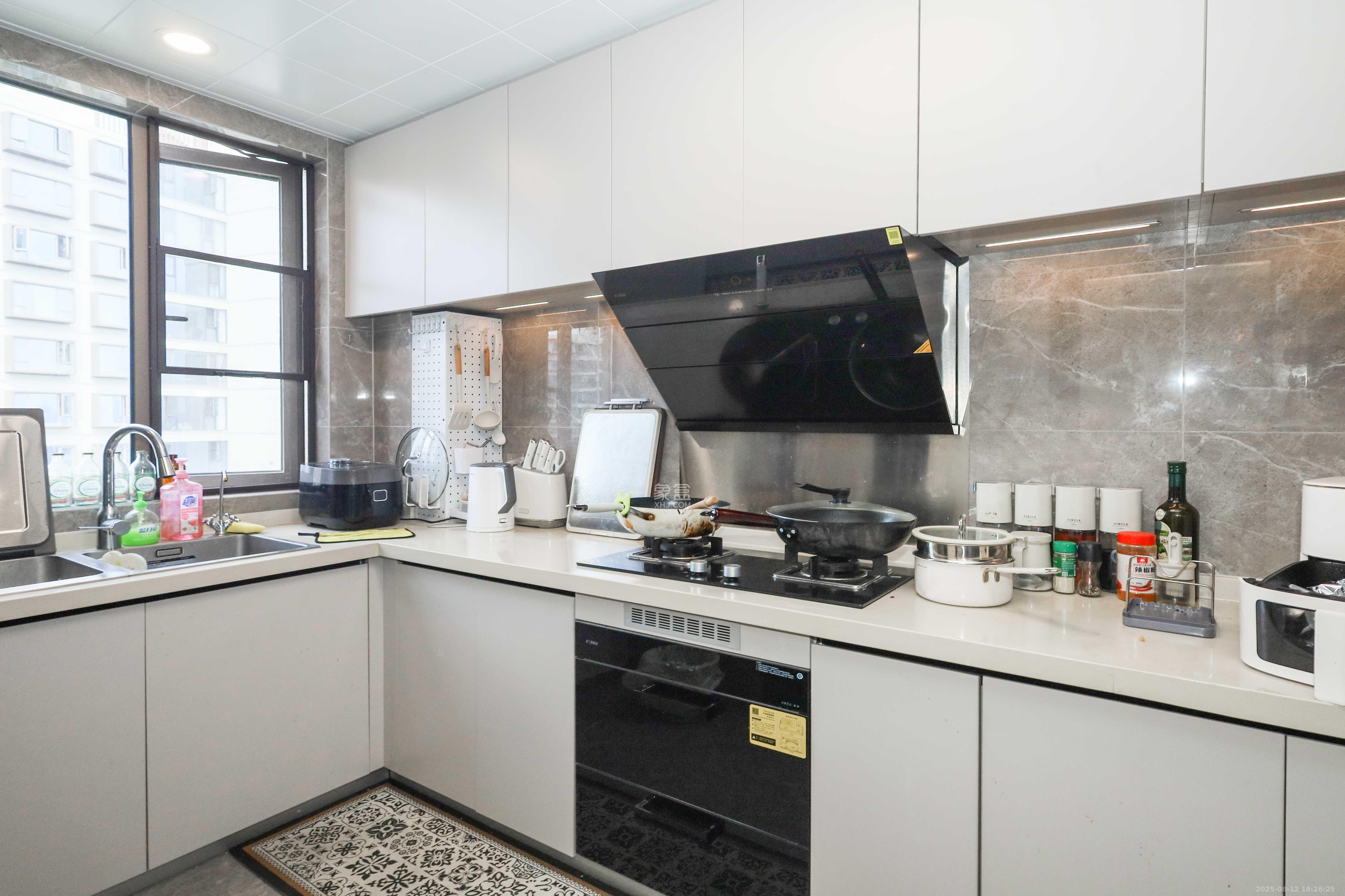 长沙溪山悦 4室2厅2卫 176.0万 长沙溪山悦 4室2厅2卫 176.0万厨房