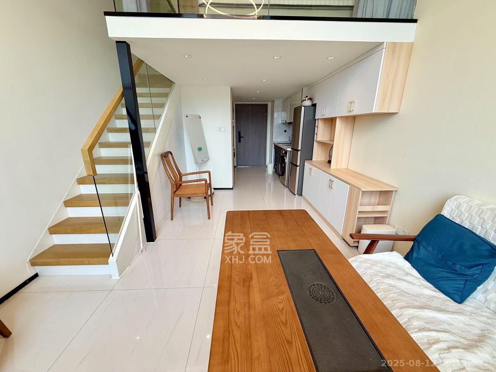 藏珑湖上公馆 1室1厅2卫 2800.0元/月 藏珑湖上公馆 1室1厅2卫 2800.0元/月室内图