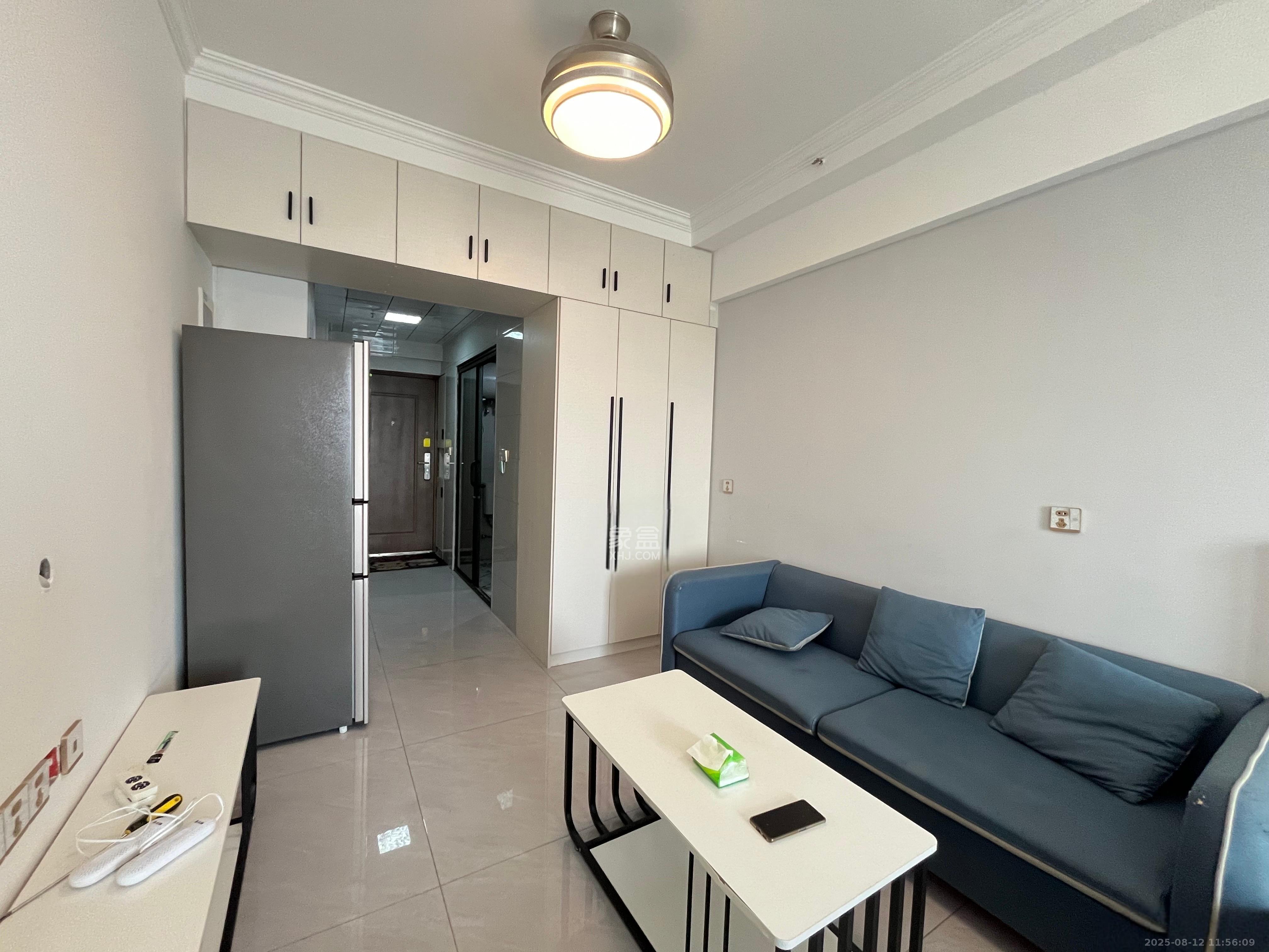 保利香槟国际  1室1厅1卫    1300.0元/月 保利香槟国际  1室1厅1卫    1300.0元/月室内图