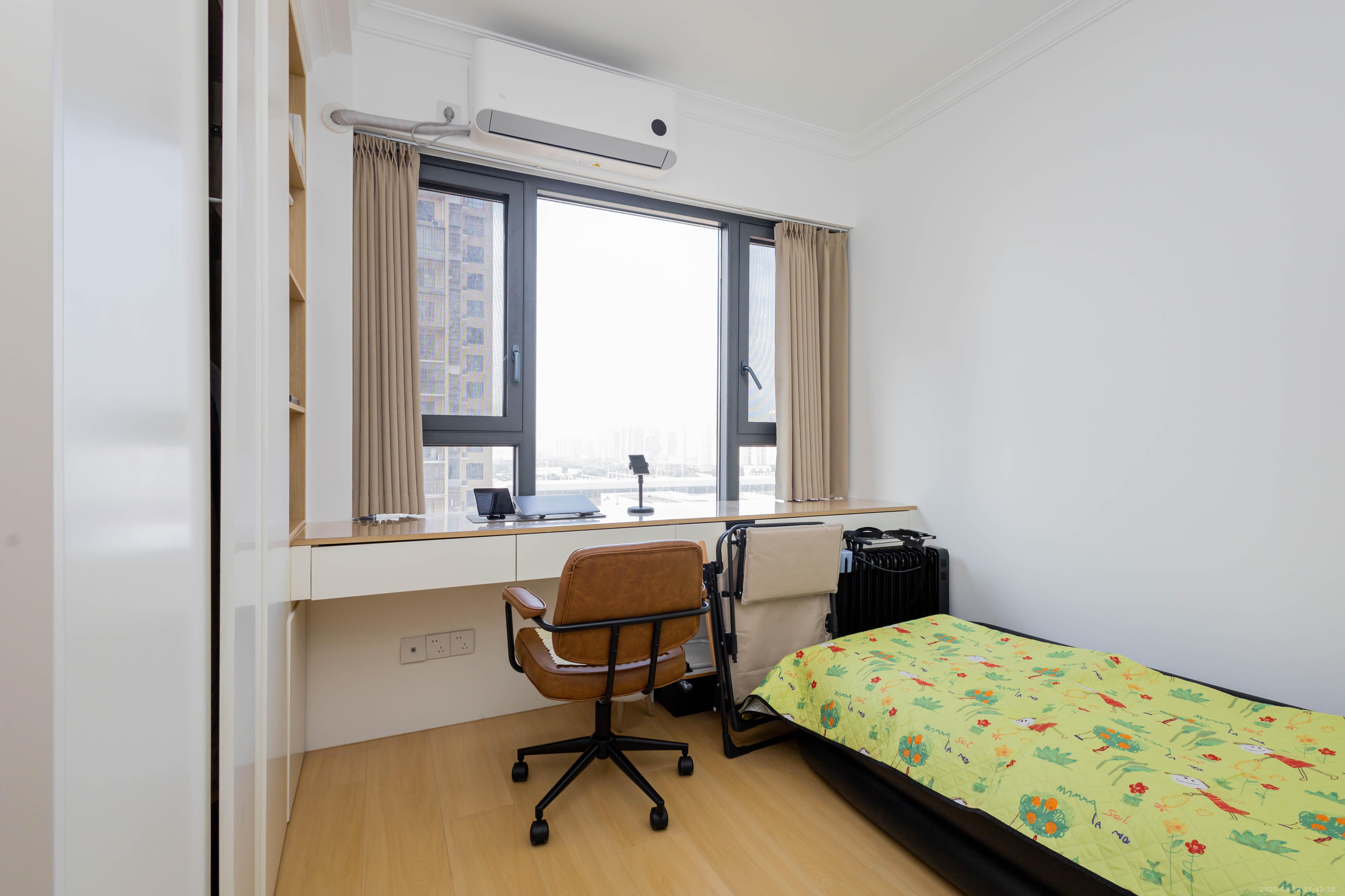 中国铁建国际城二期 3室1厅1卫 71.8万 中国铁建国际城二期 3室1厅1卫 71.8万卧室