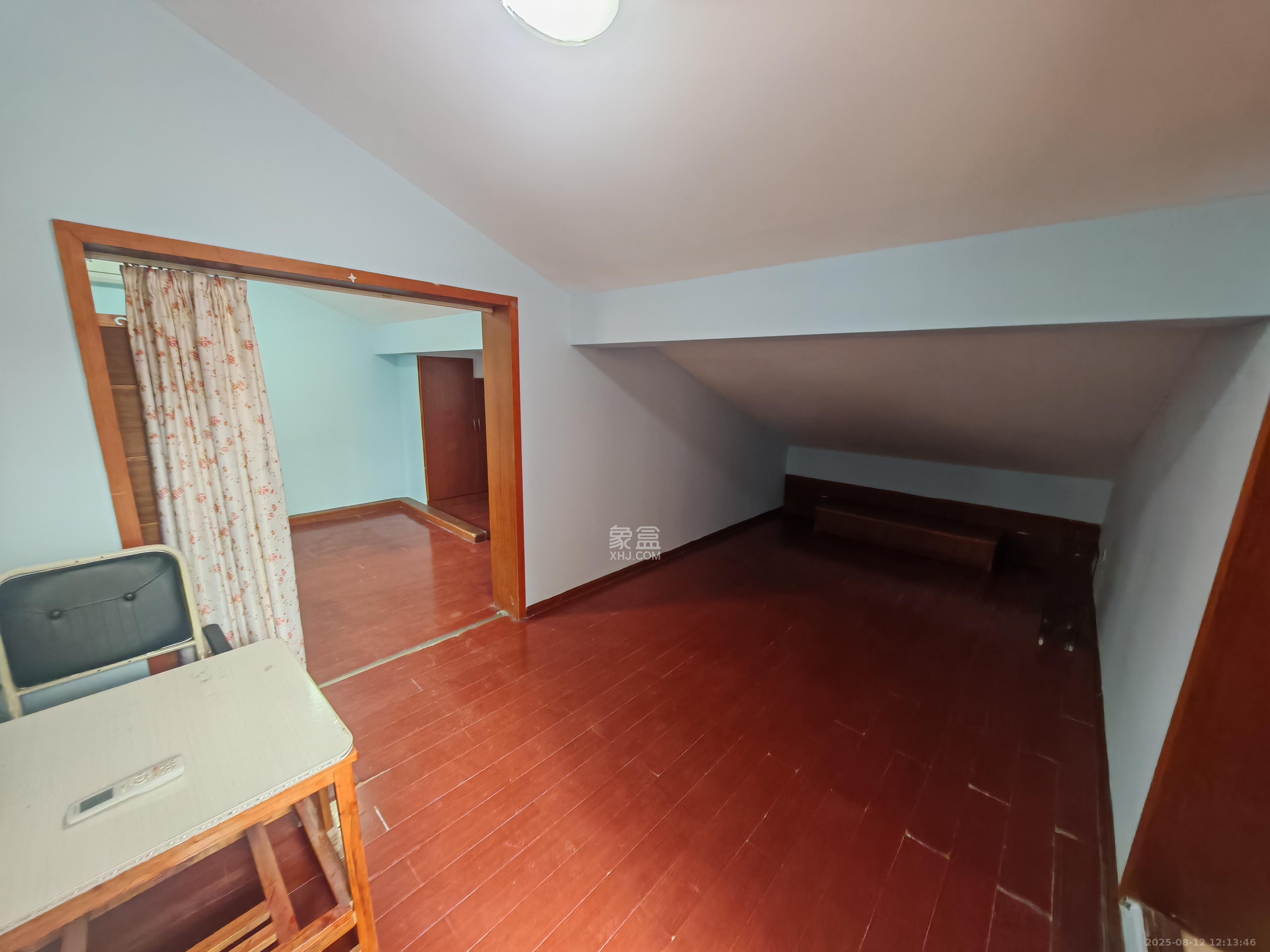 飞达大厦 1室1厅1卫 1800.0元/月 飞达大厦 1室1厅1卫 1800.0元/月室内图