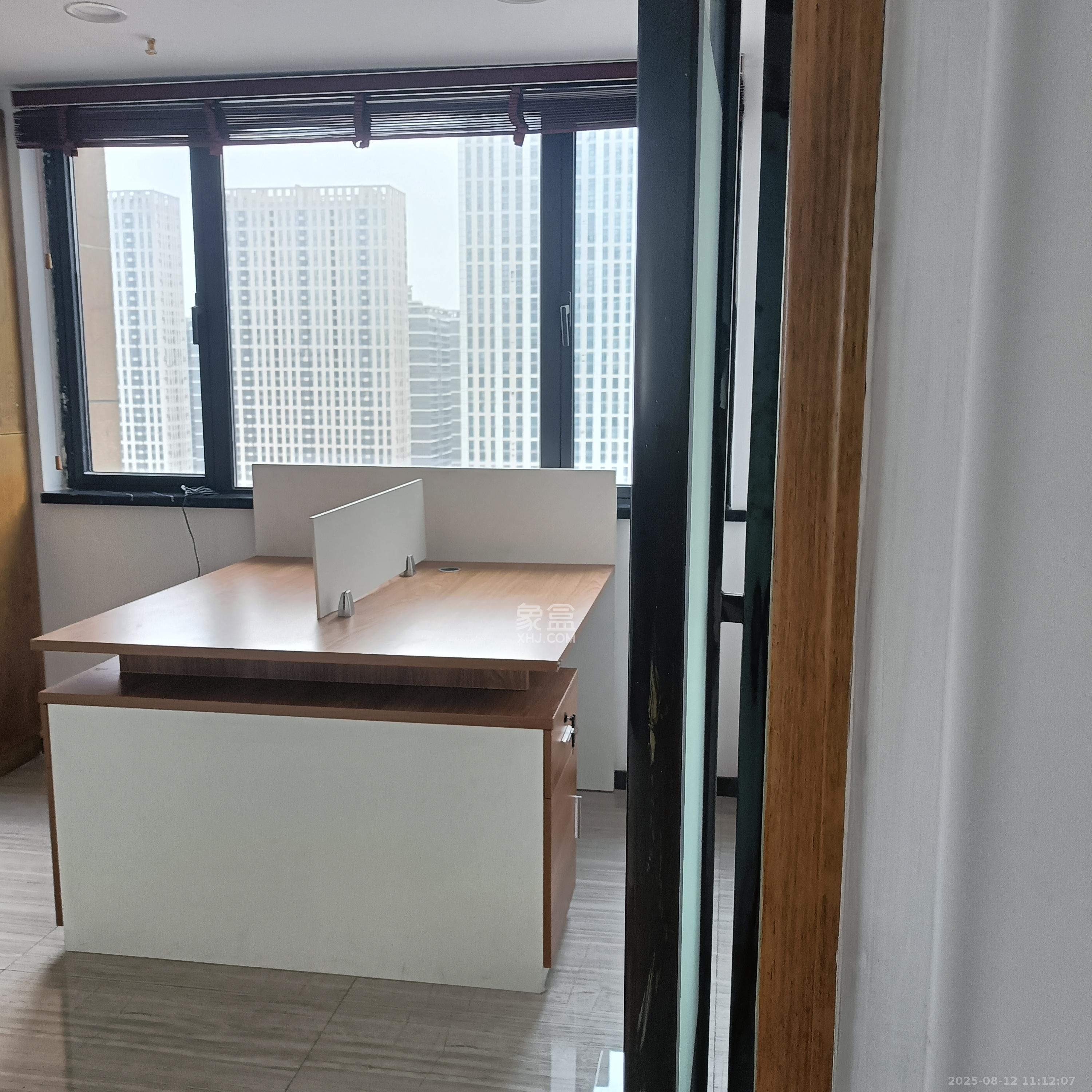 协信星澜汇  1室0厅0卫    7500.0元/月 协信星澜汇  1室0厅0卫    7500.0元/月室内图