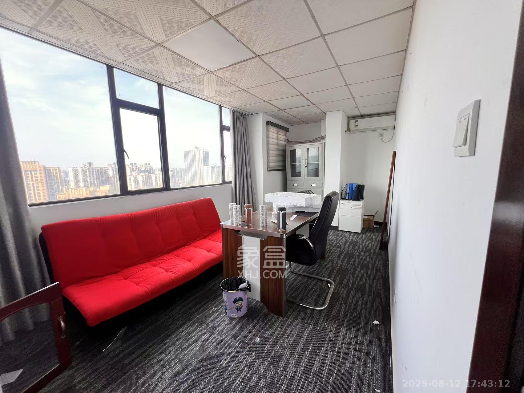 锦湘国际星城三期(锦绣苑) 5室1厅1卫 8000.0元/月 锦湘国际星城三期(锦绣苑) 5室1厅1卫 8000.0元/月室内图