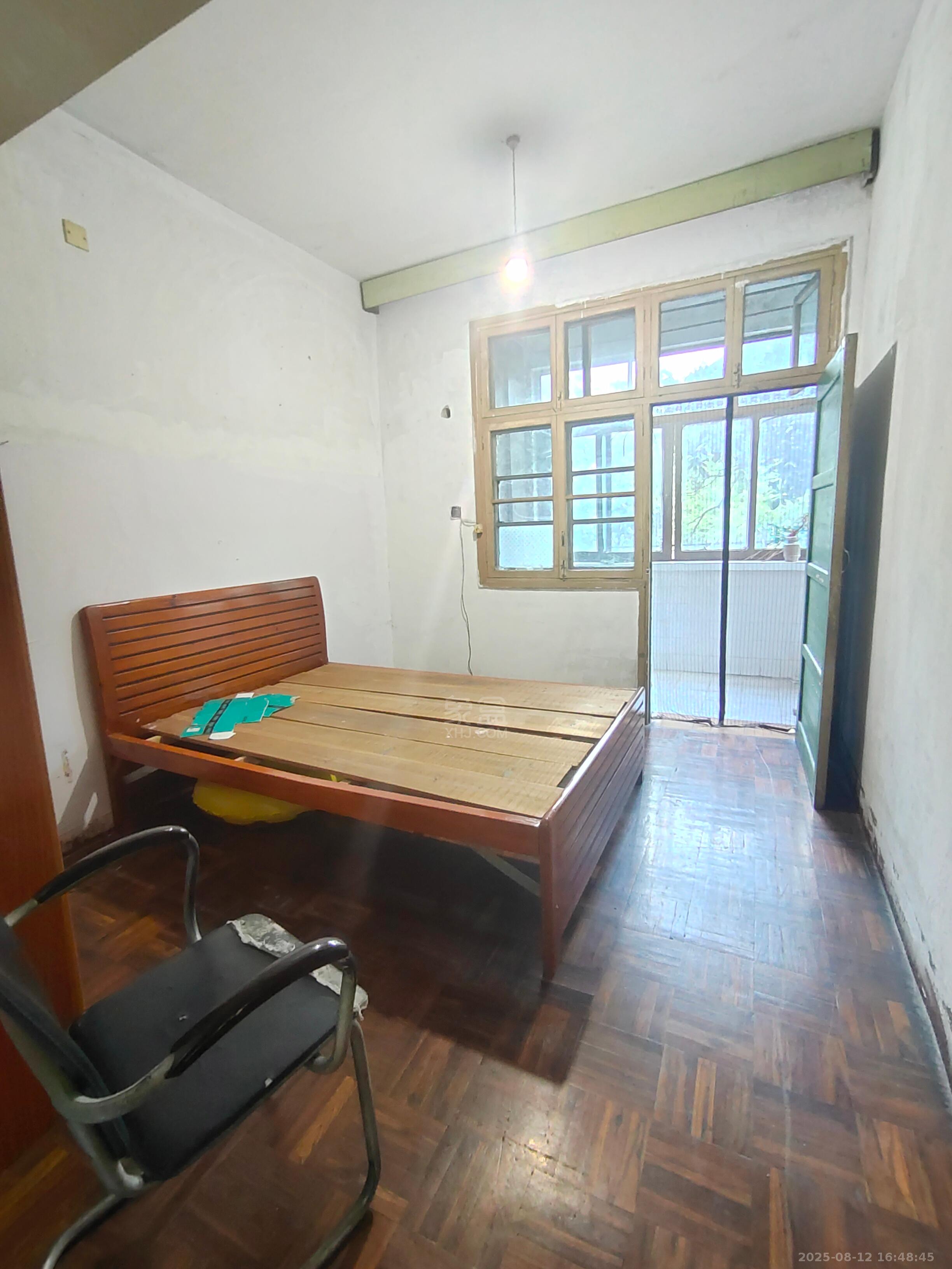 环保局宿舍纺织路27号  2室2厅1卫    600.0元/月 环保局宿舍纺织路27号  2室2厅1卫    600.0元/月室内图