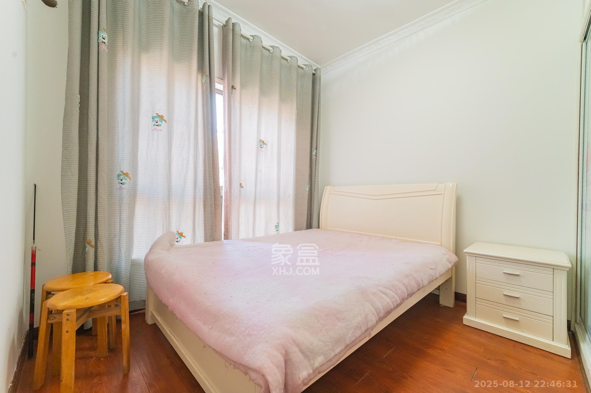 家和院  4室2厅1卫    78.0万卧室