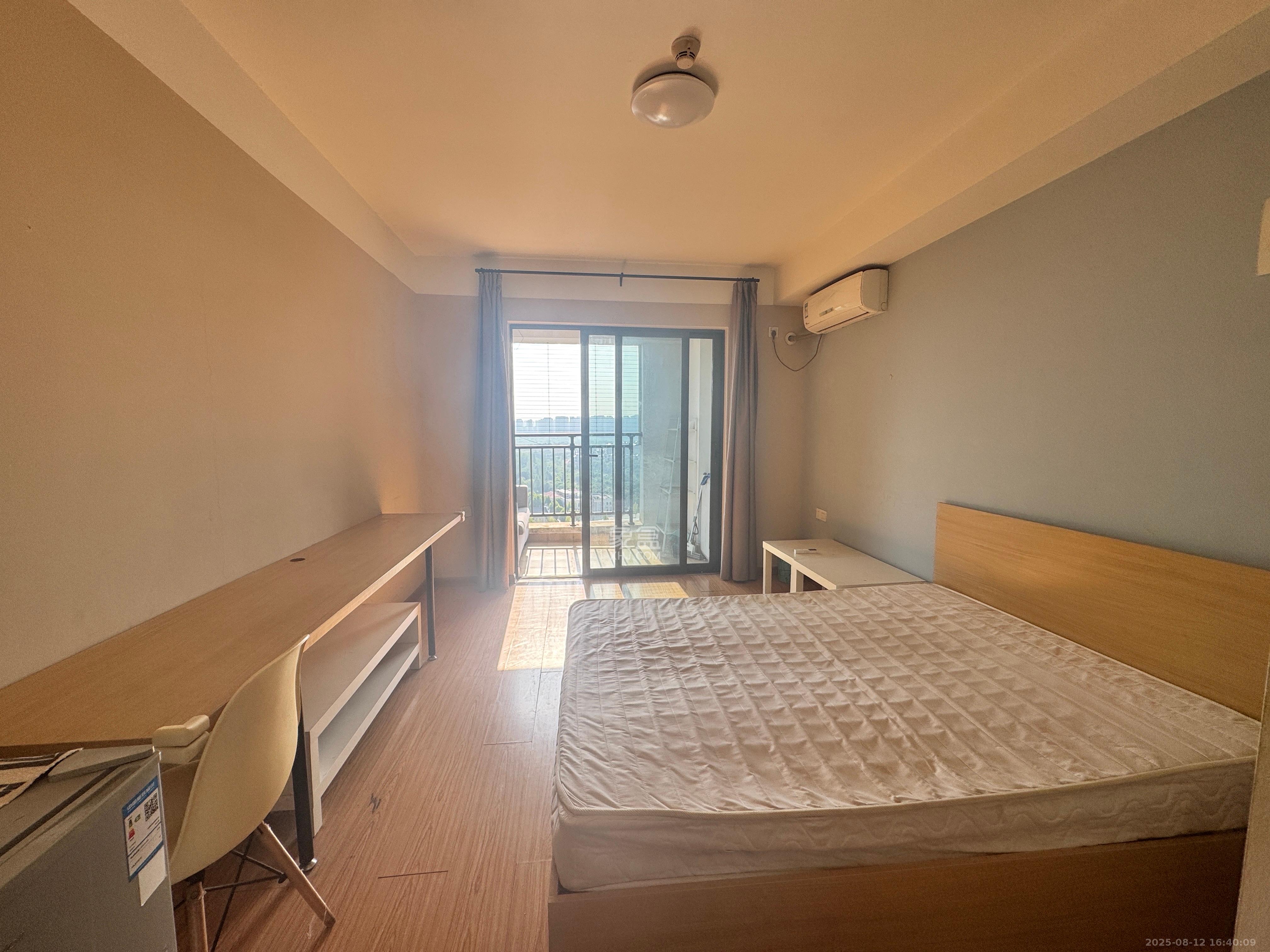 万科白鹭郡  1室0厅1卫    1400.0元/月 万科白鹭郡  1室0厅1卫    1400.0元/月室内图