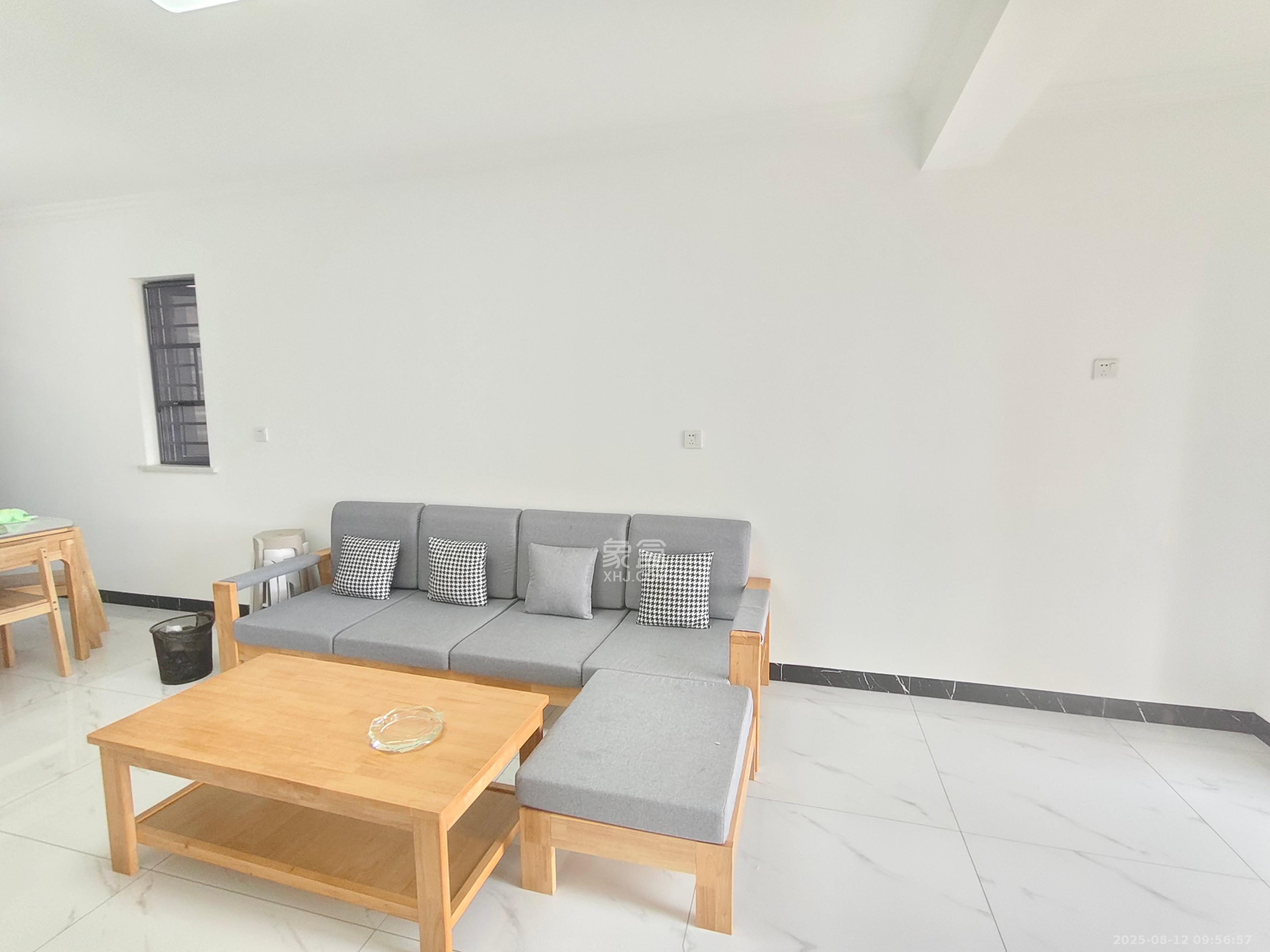 湘熙水郡(观澜海赋家园)  3室1厅1卫    2600.0元/月 湘熙水郡(观澜海赋家园)  3室1厅1卫    2600.0元/月