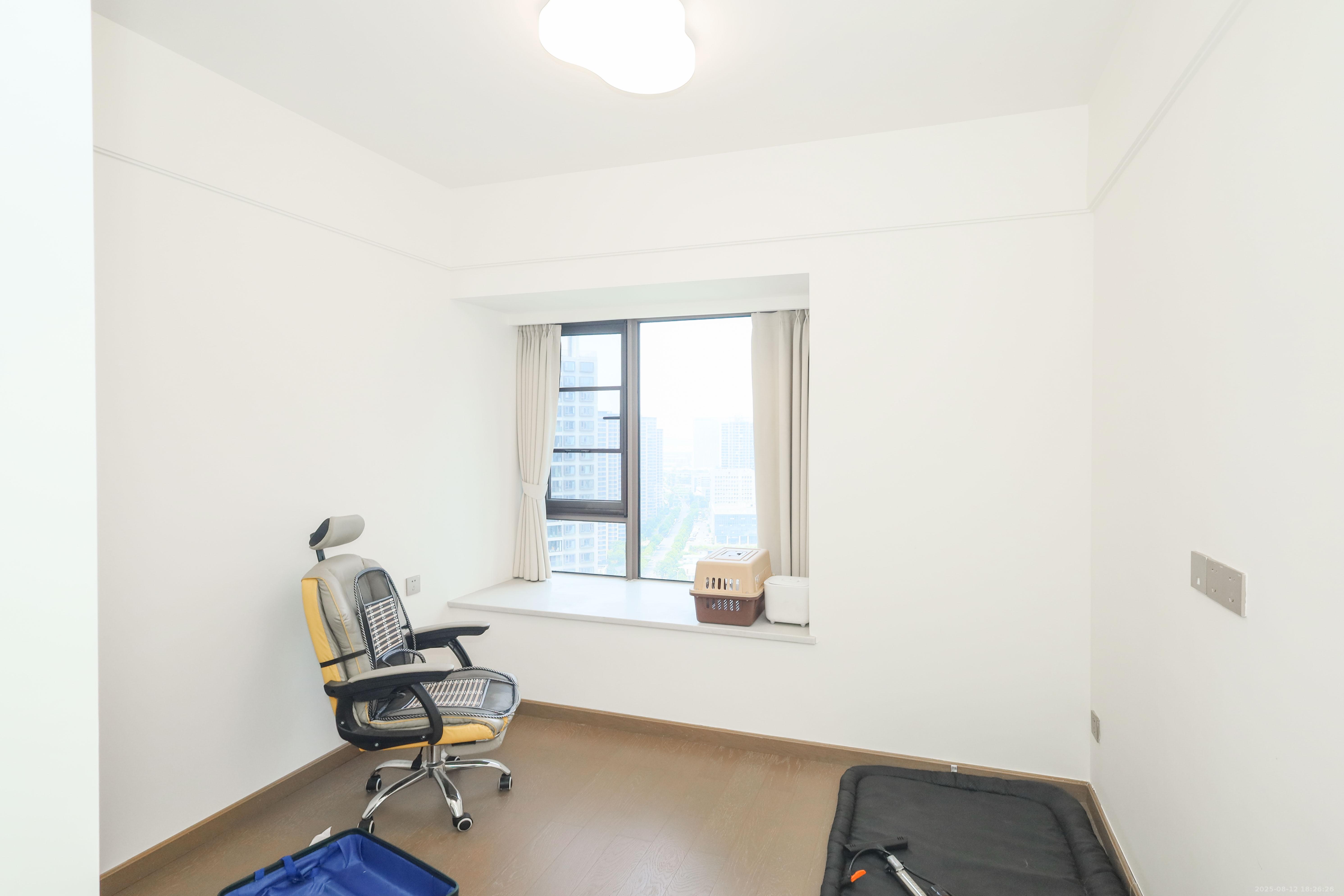 长沙溪山悦 4室2厅2卫 176.0万 长沙溪山悦 4室2厅2卫 176.0万卧室