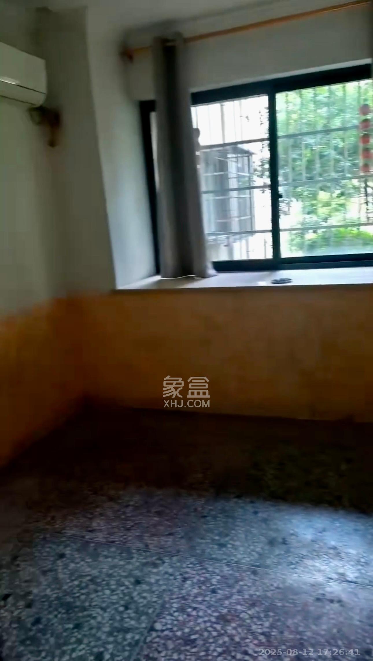 和康园小区 3室2厅1卫 2500.0元/月 和康园小区 3室2厅1卫 2500.0元/月室内图