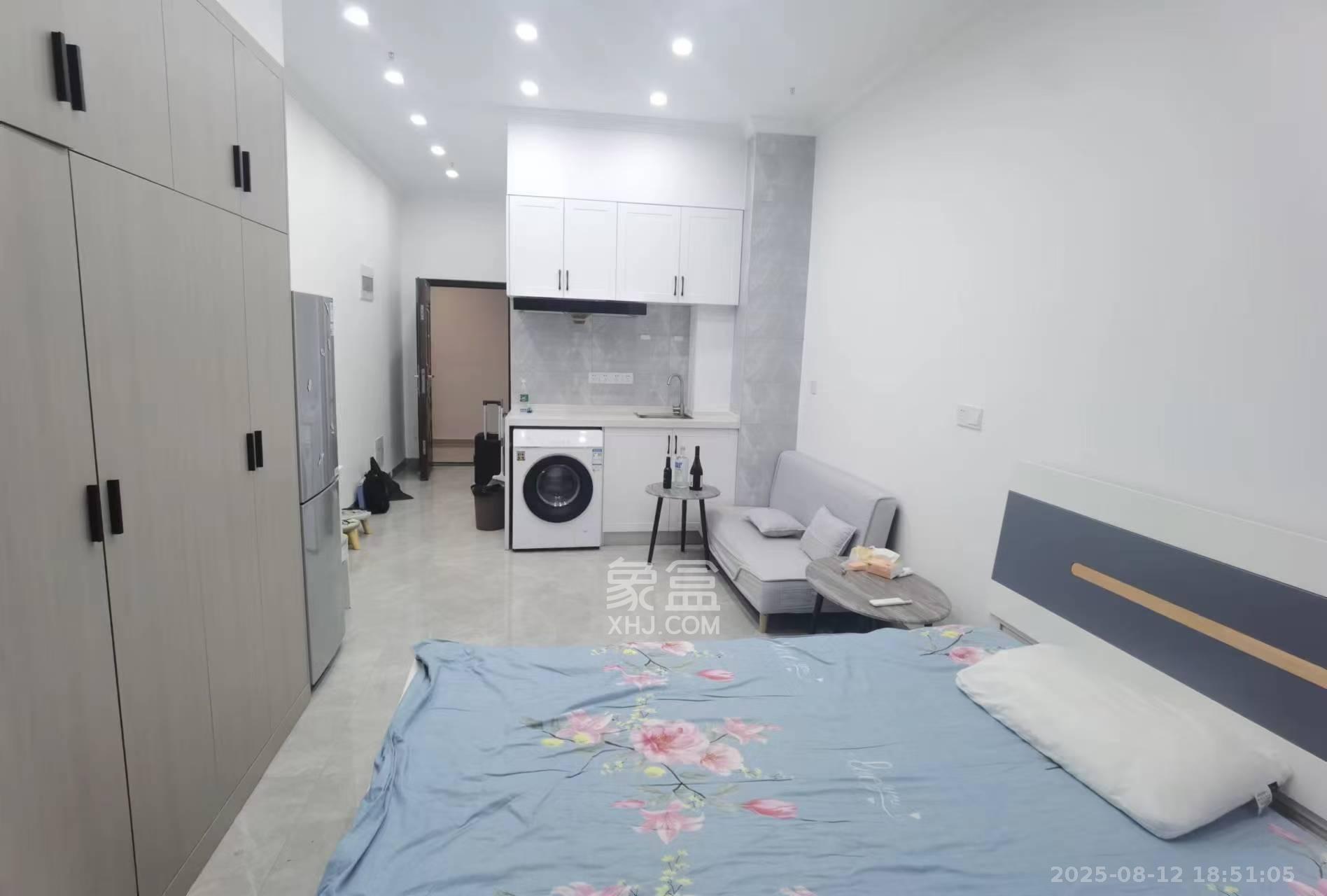 奥克斯滨仕花园(奥克斯洋湖广场/奥克斯中心) 1室1厅1卫 1500.0元/月 奥克斯滨仕花园(奥克斯洋湖广场/奥克斯中心) 1室1厅1卫 1500.0元/月室内图