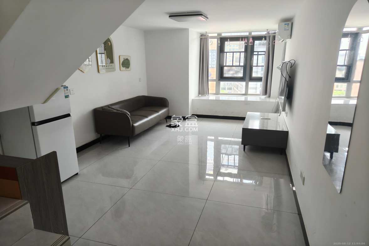 阳光城檀悦 2室1厅1卫 2800.0元/月 阳光城檀悦 2室1厅1卫 2800.0元/月室内图