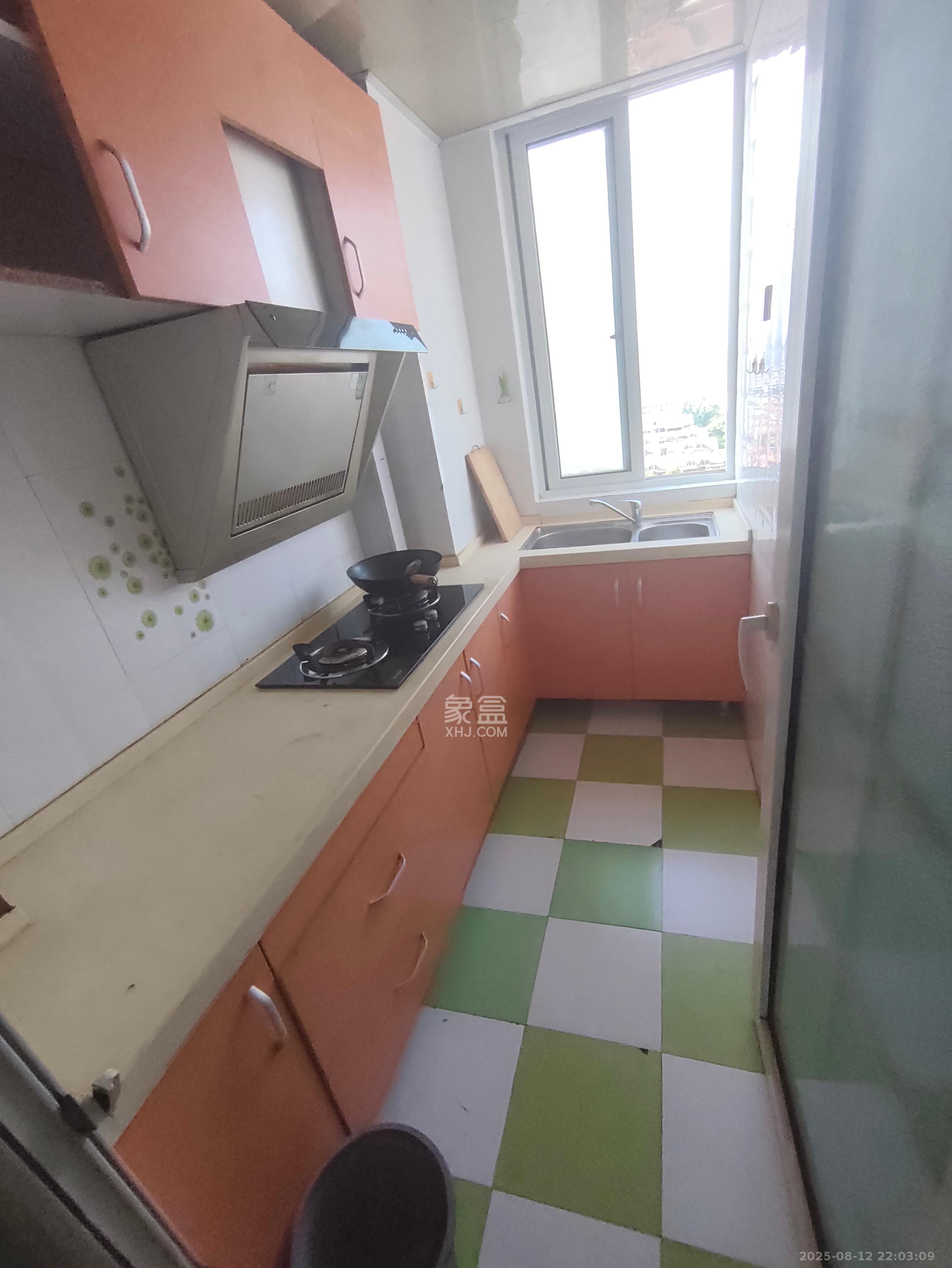 测绘局单位房 2室1厅1卫 1200.0元/月 测绘局单位房 2室1厅1卫 1200.0元/月室内图